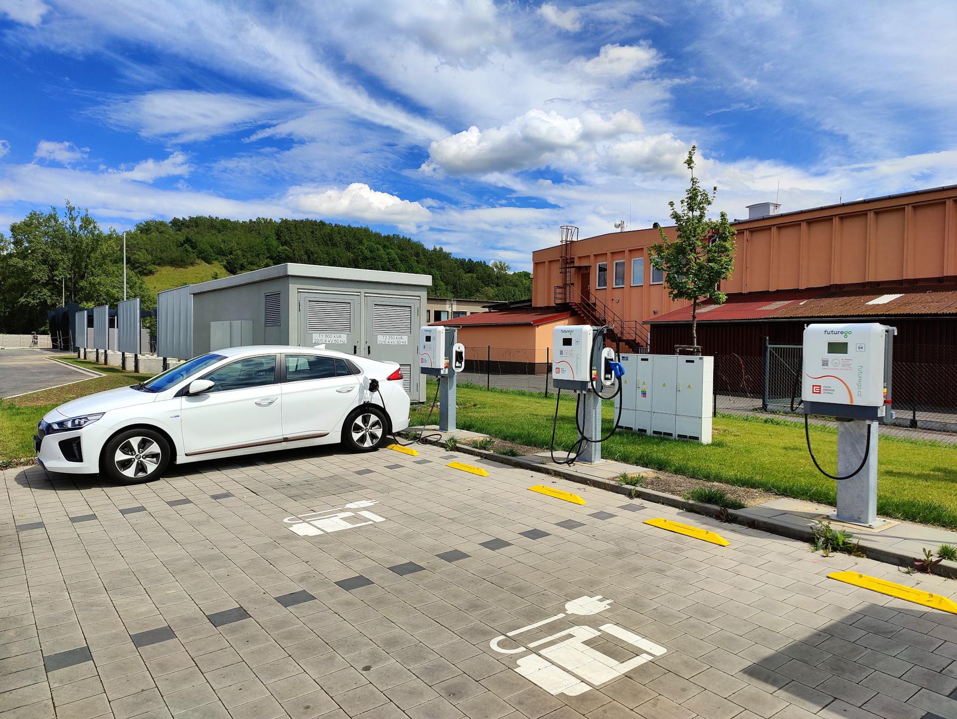 Nabíjecí stanice ČEZ