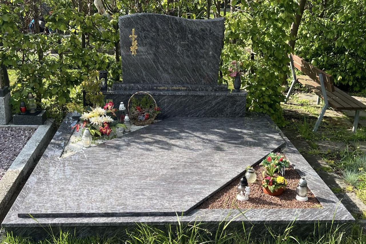 Zhotovení hrobek na míru