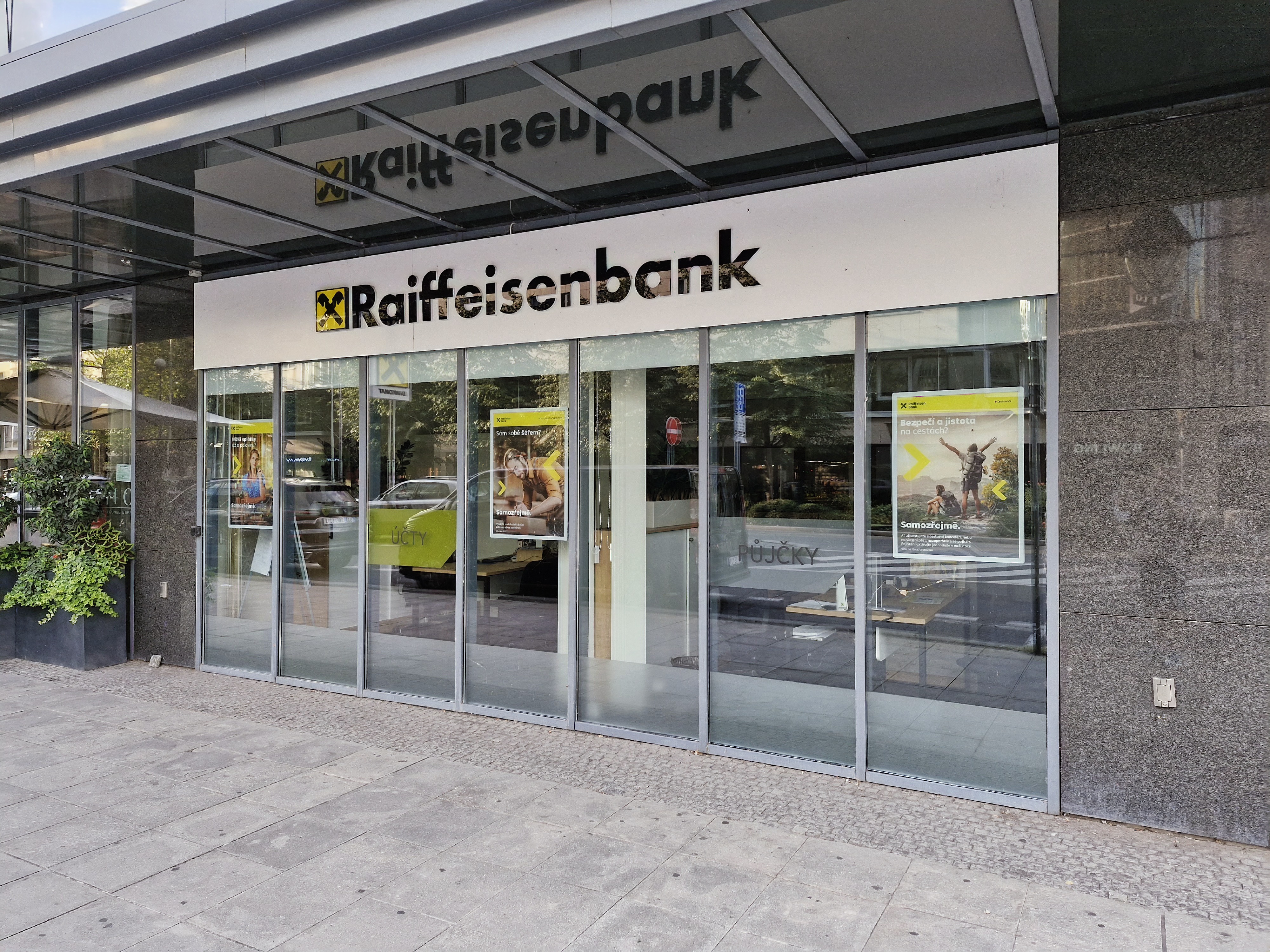 Raiffeisenbank - pobočka foto 2