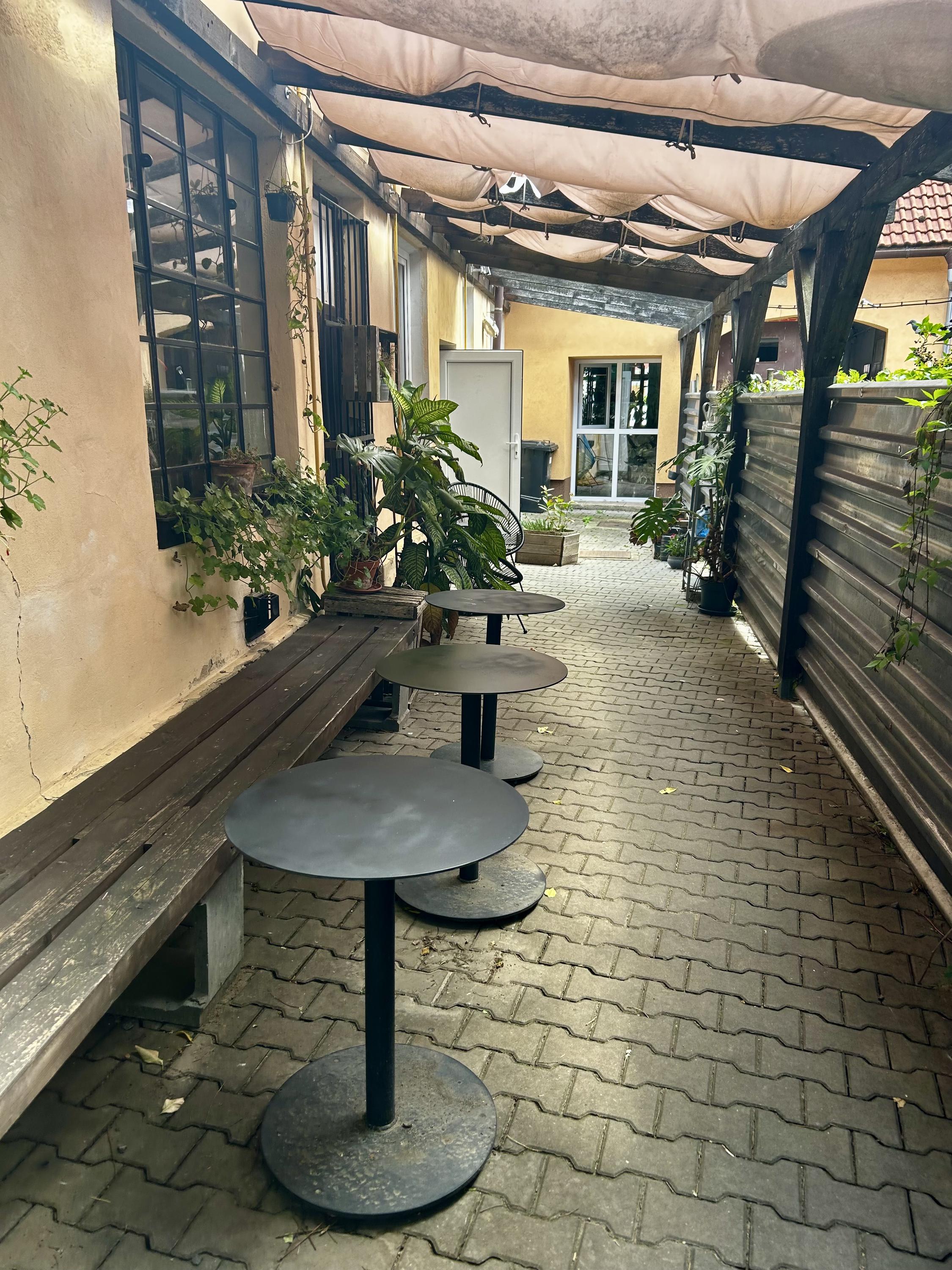 KAVÁRNA CANALL foto 3