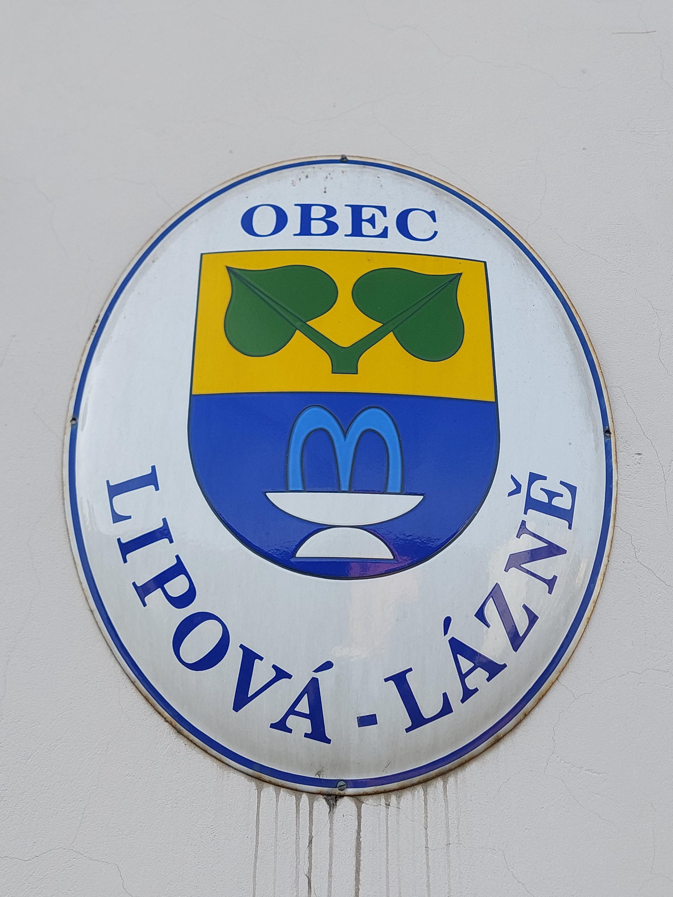 Lipová - lázně - obecní úřad foto 2