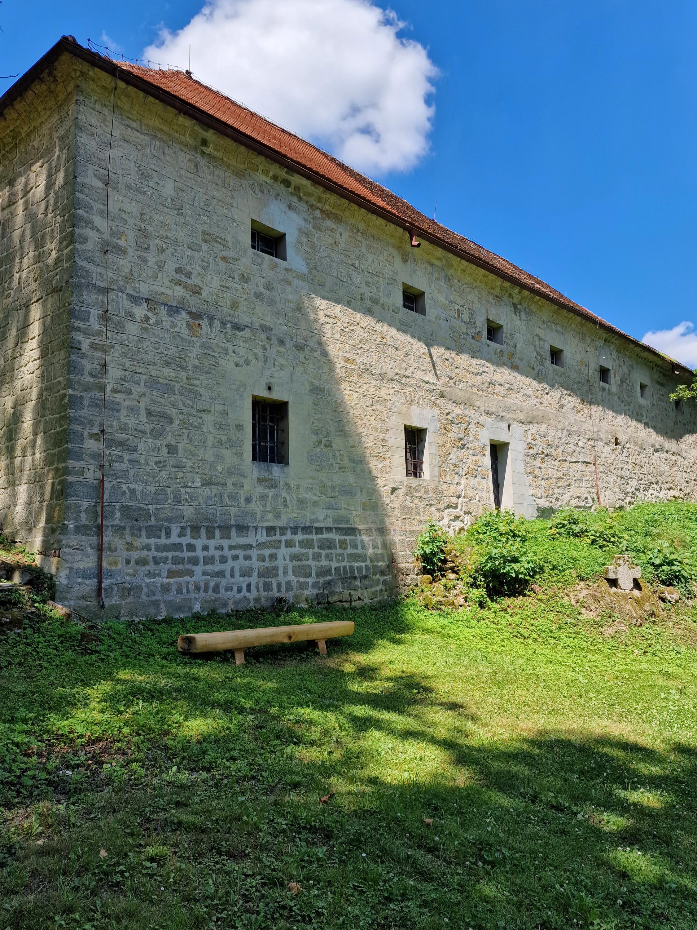 Hájovna hradu Houska foto 2