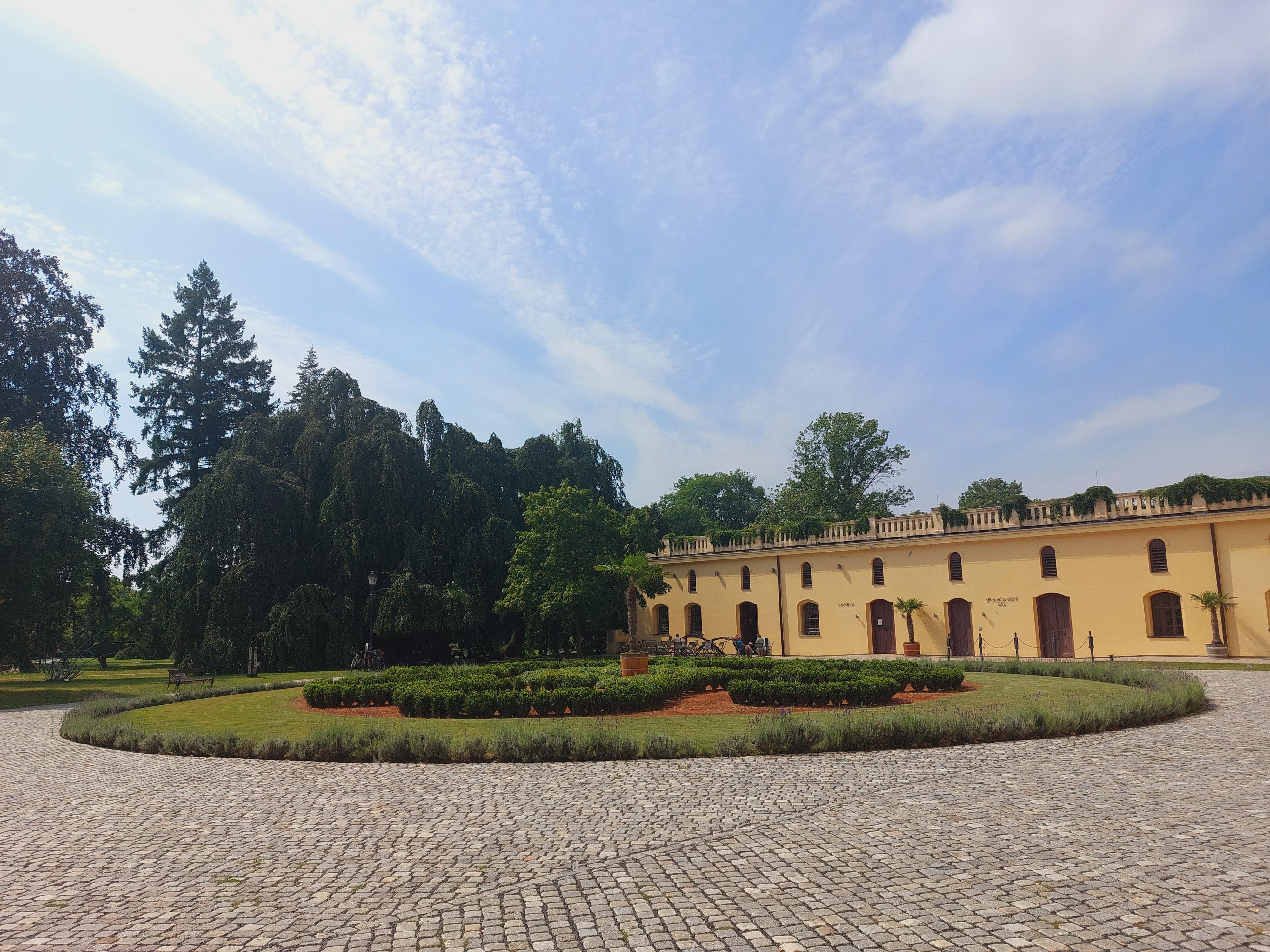 Kavárna Konírna foto 5