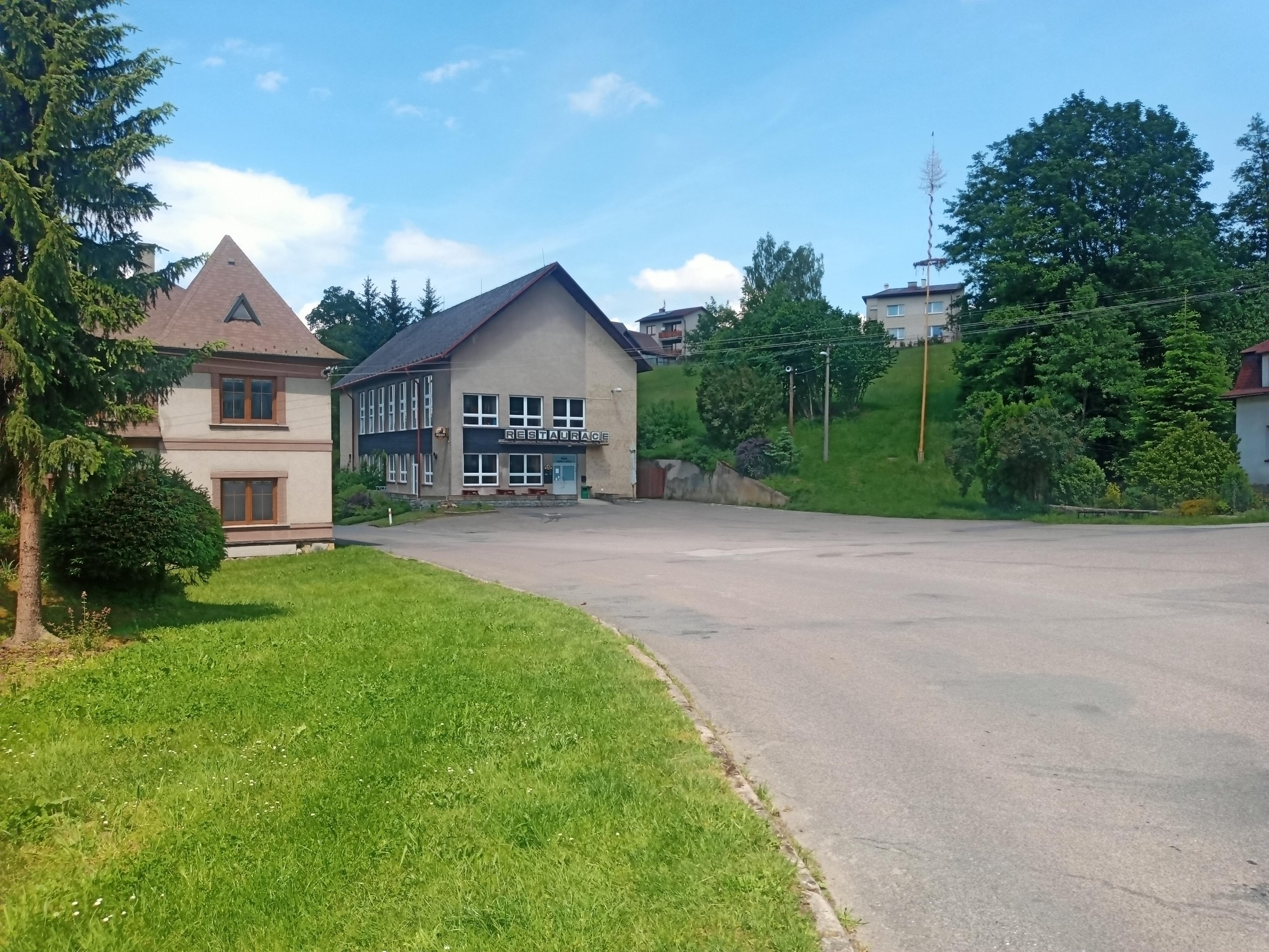 Hospoda "U Nožíků" - KD Nekoř foto 2