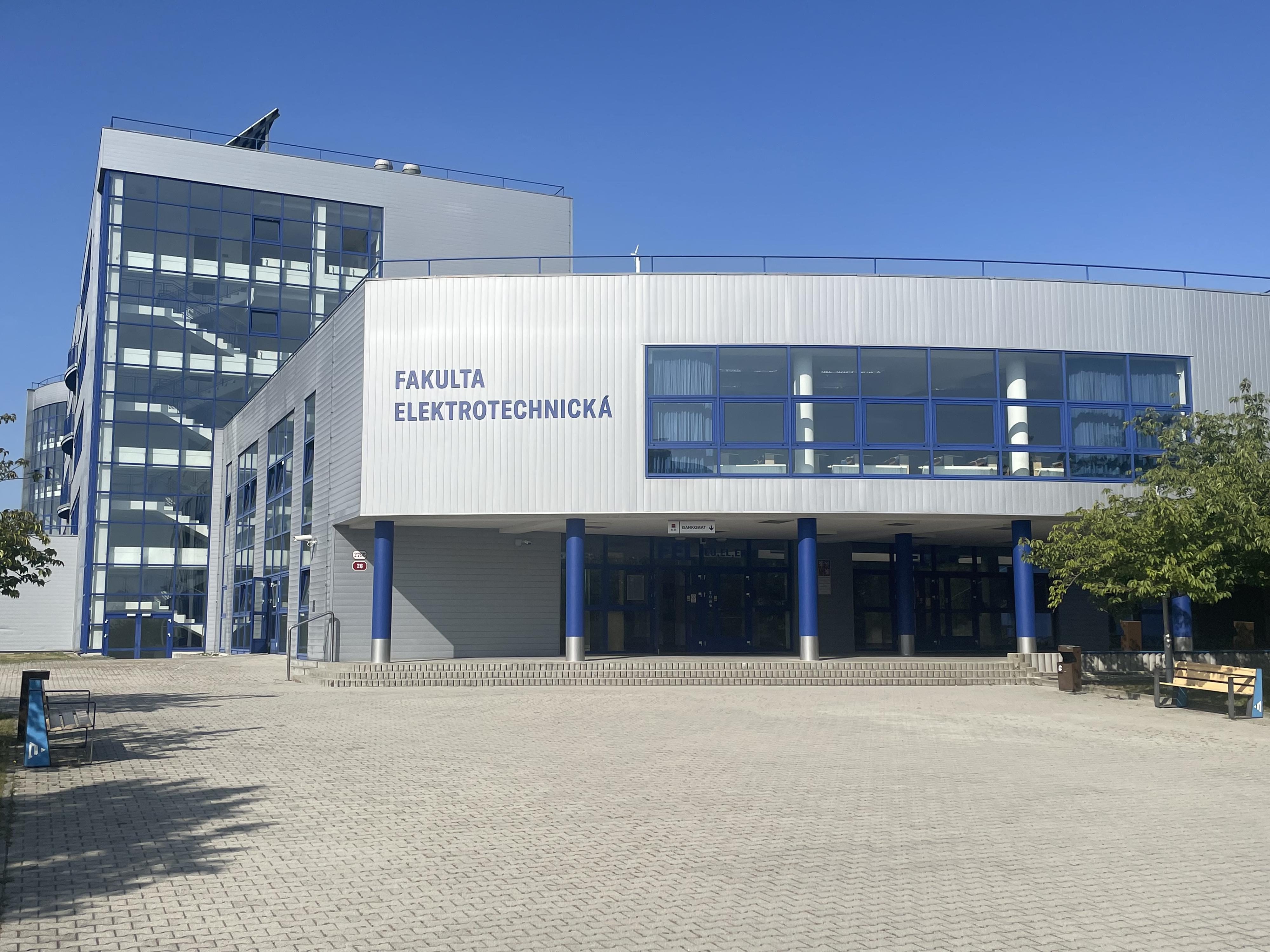 Fakulta elektrotechnická Západočeské univerzity v Plzni foto 5
