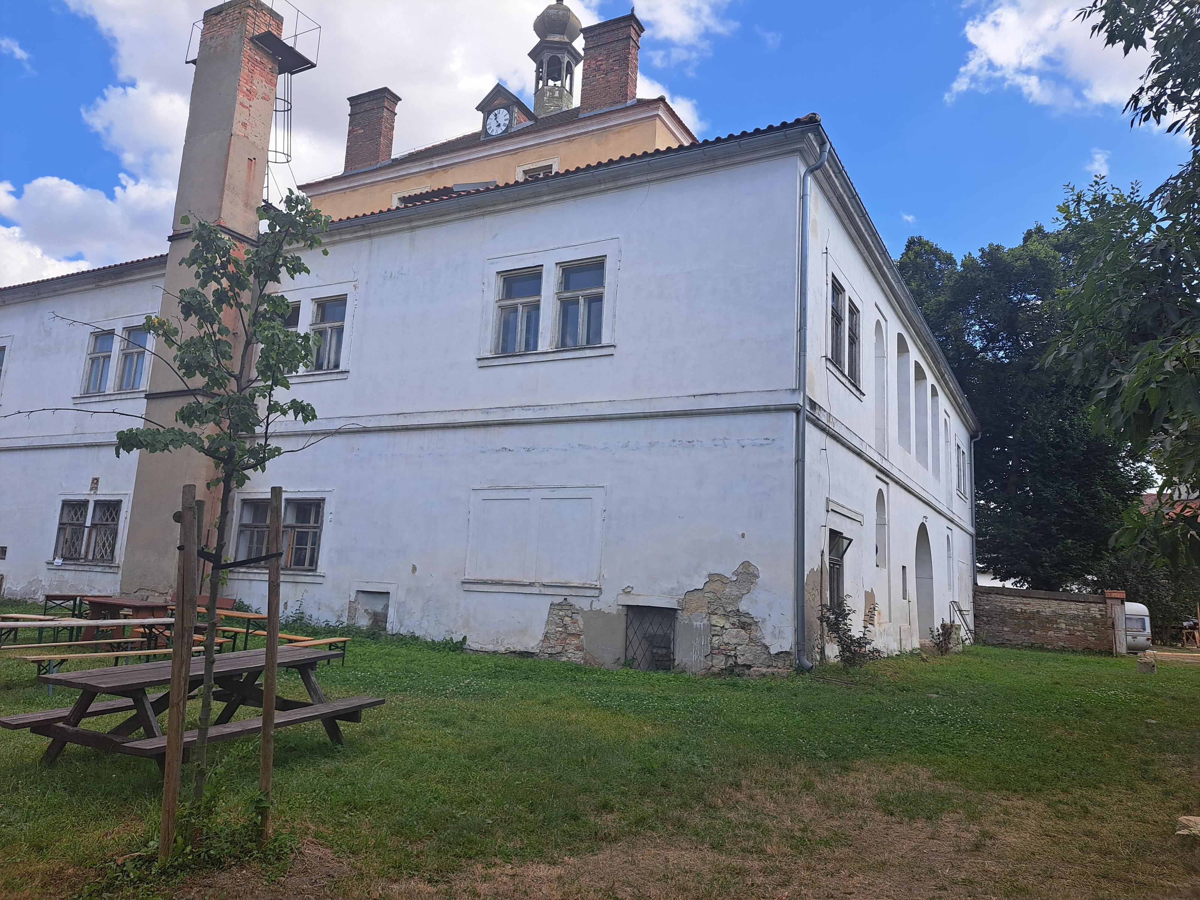 Zámek Pátek foto 2