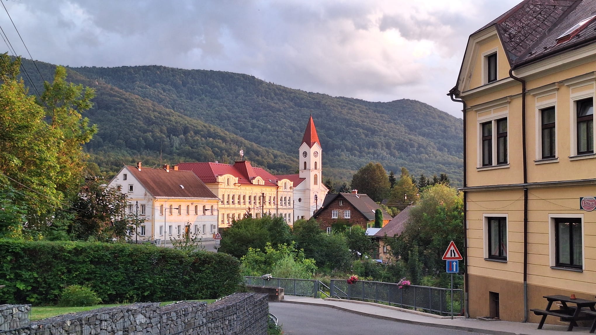 ZŠ a MŠ Bílý Potok foto 4