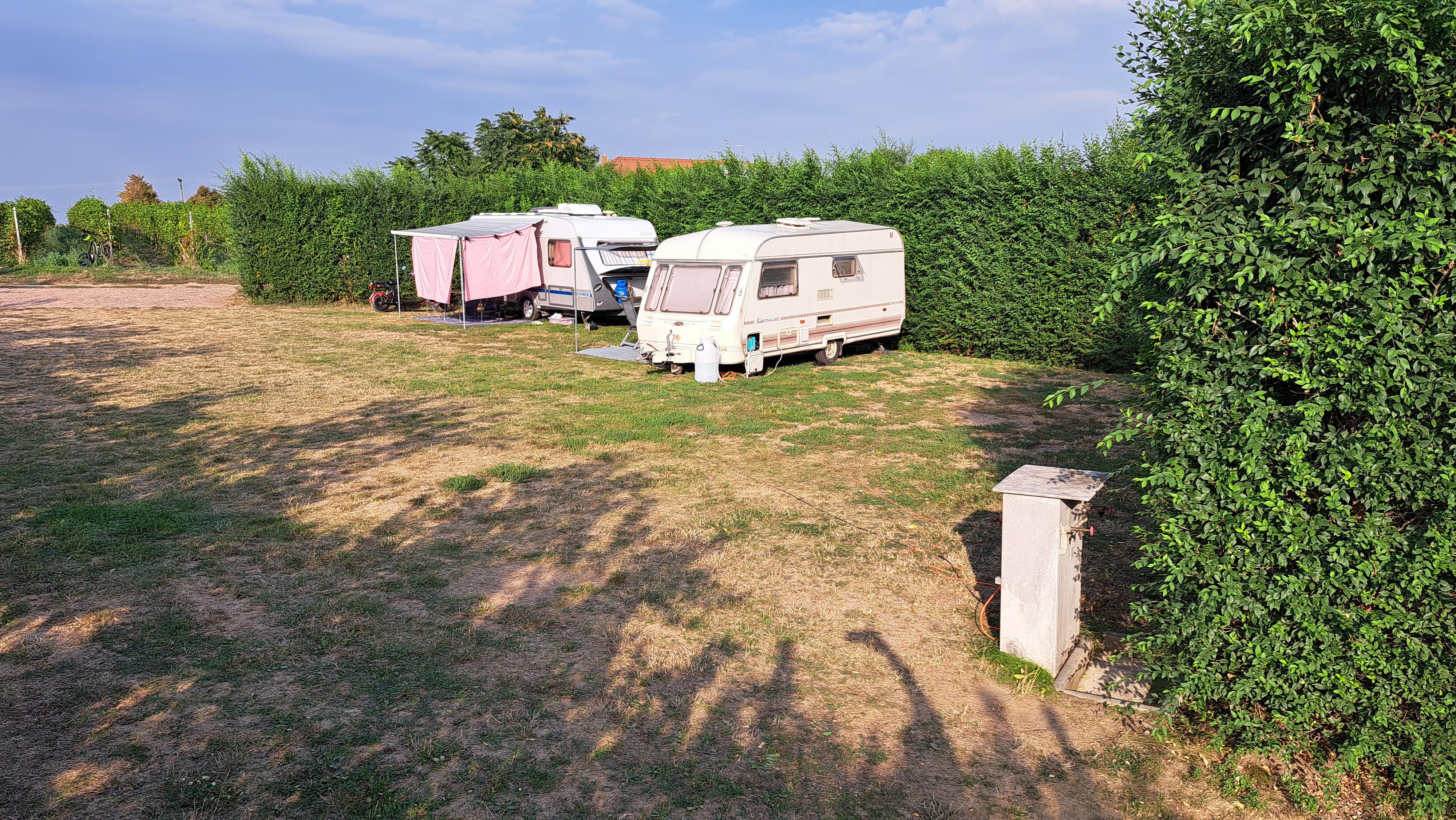 Stellplatz Vinařství Vyhňák foto 3