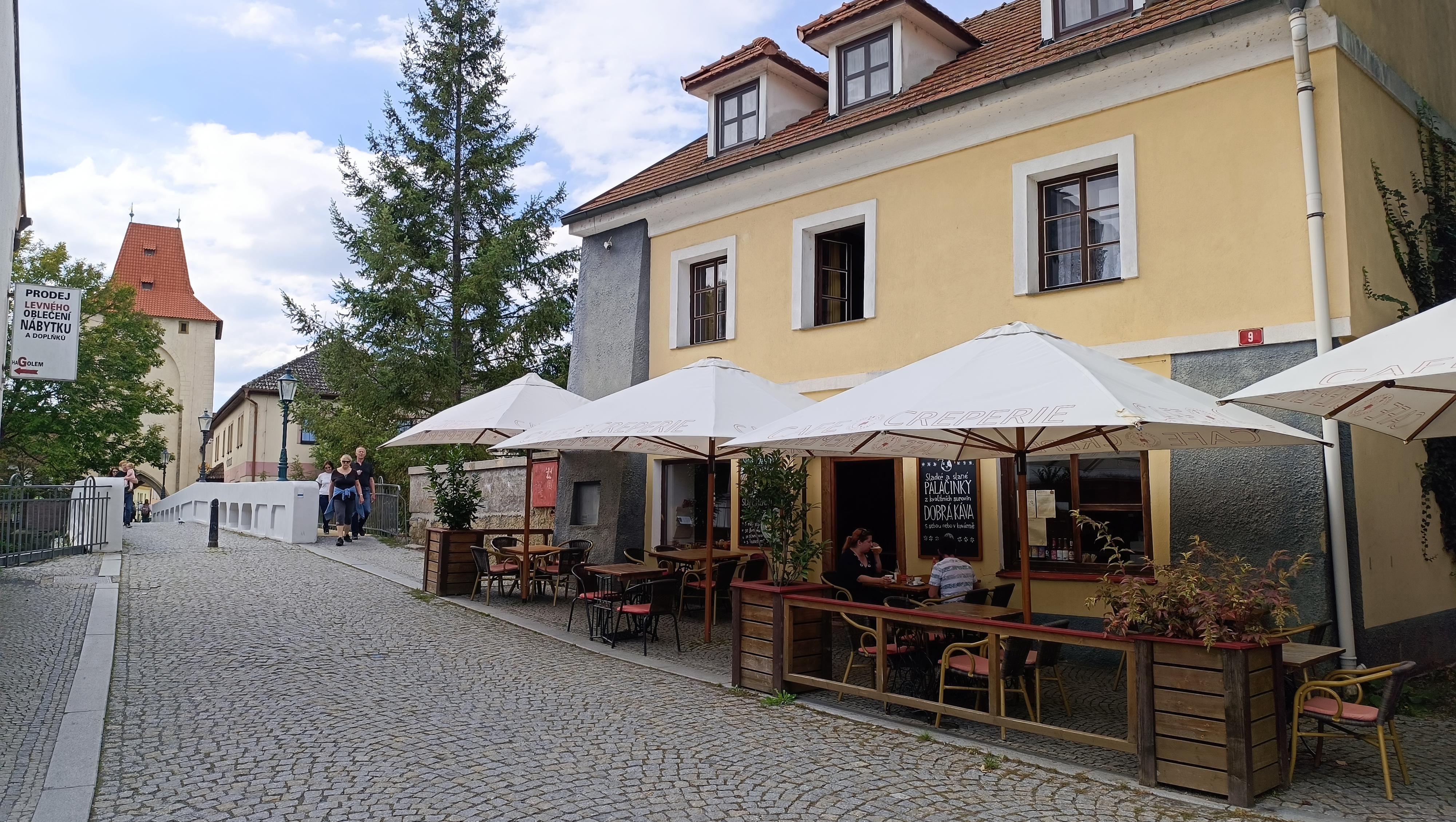 Cafe Creperie Strakatý Králík foto 3