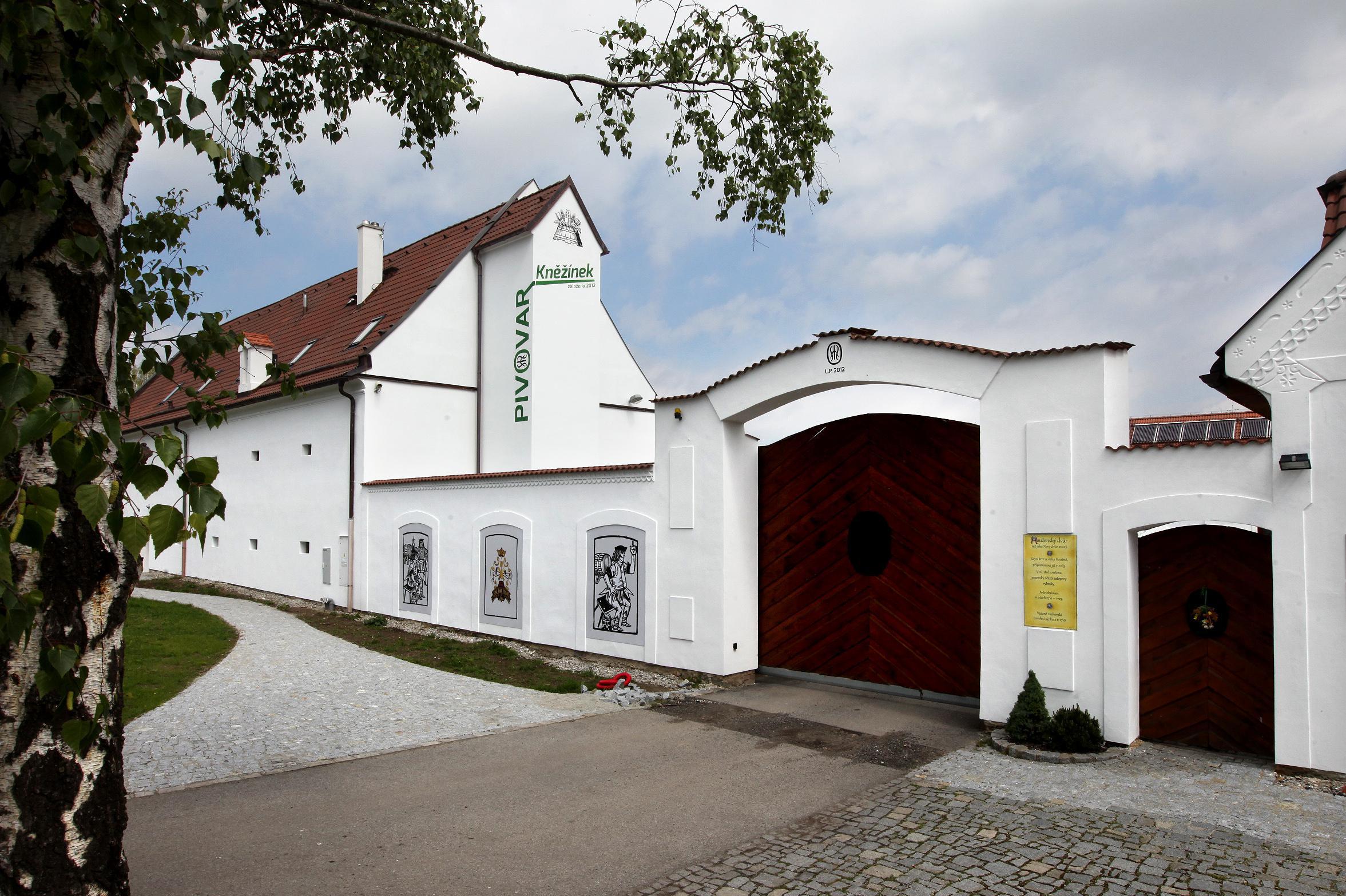 Rekreační a Kongresové Centrum Nové Dvory