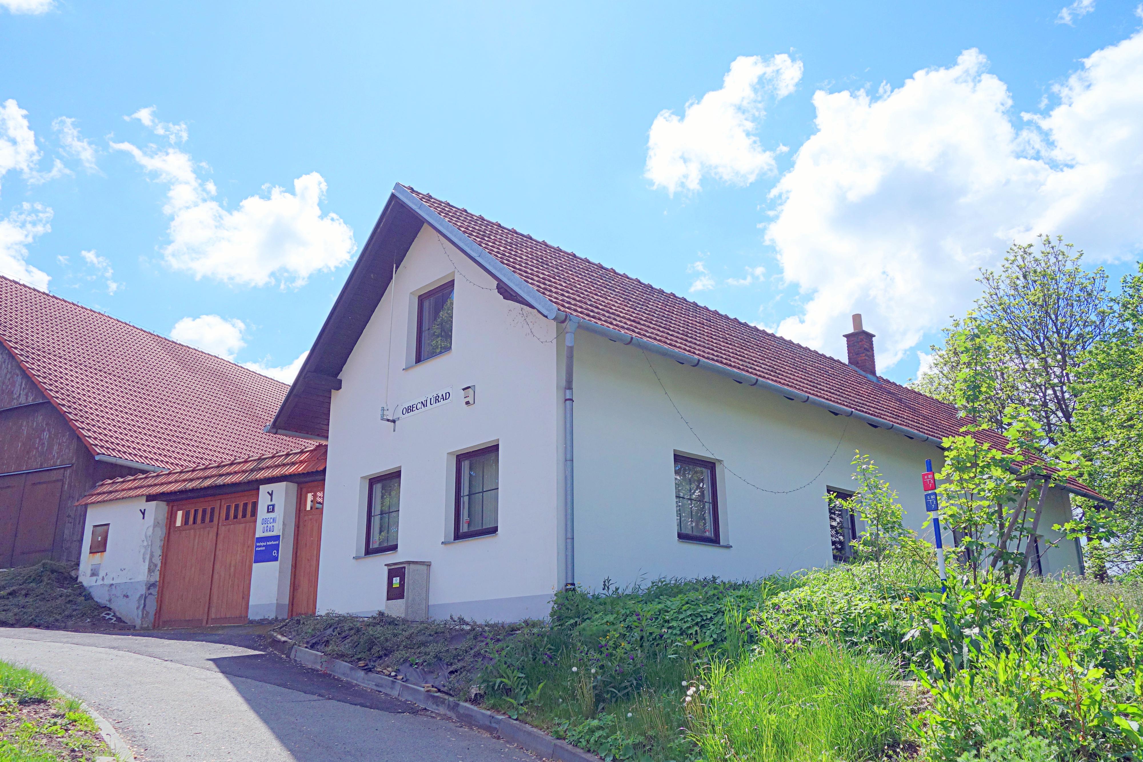 Račice - obecní úřad foto 2