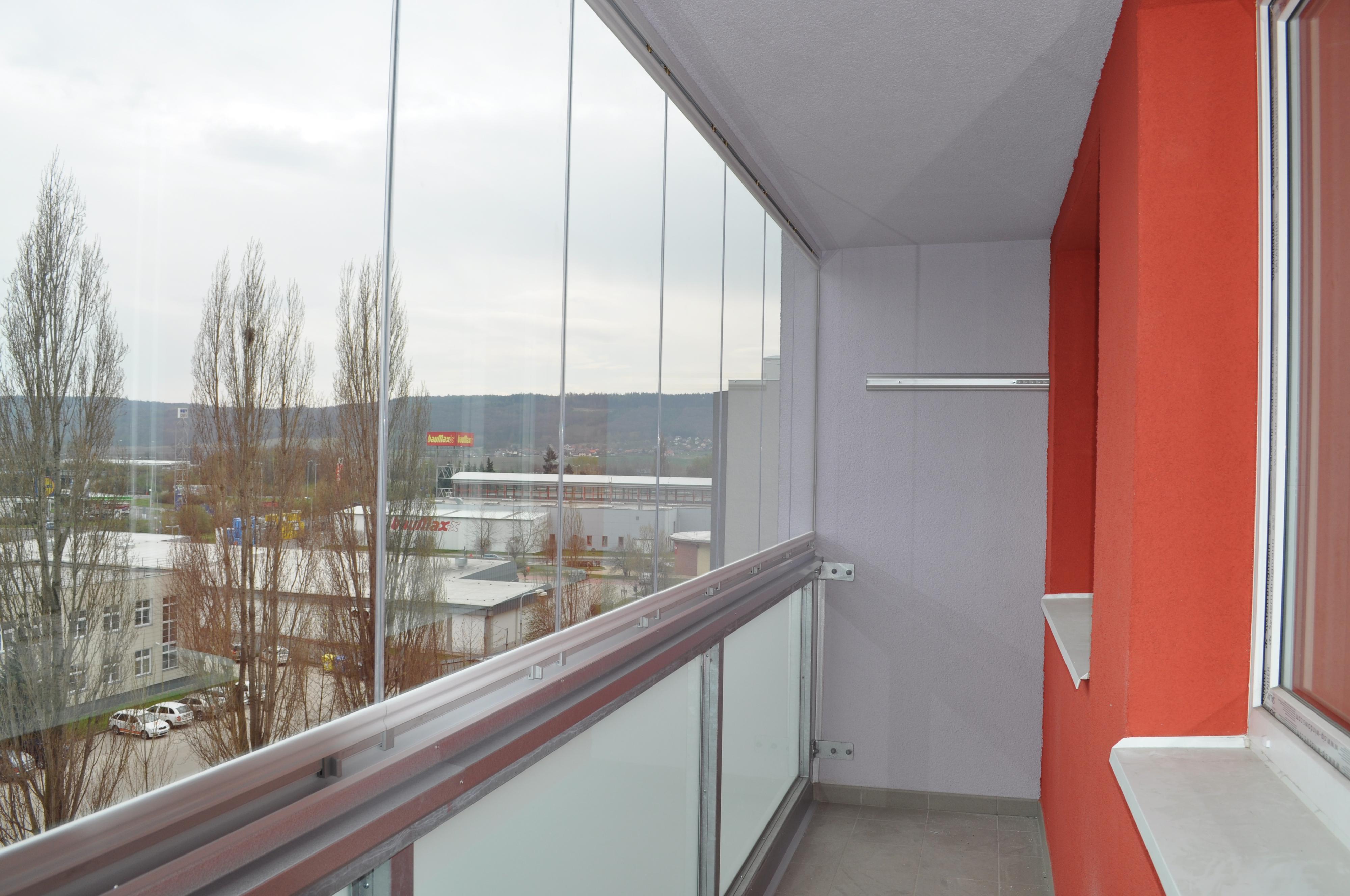 pouč - zasklívání lodžií foto 4