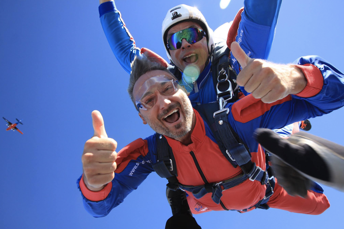 Tandemové seskoky DangerLive