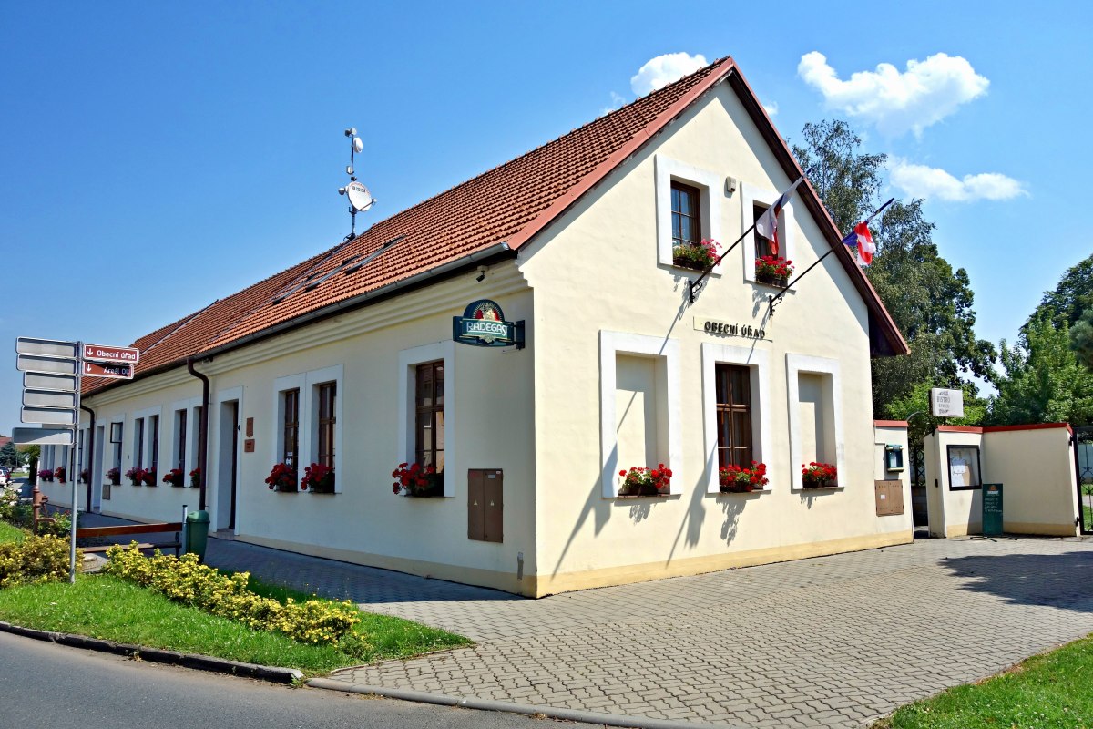 Rymice - obecní úřad foto 3