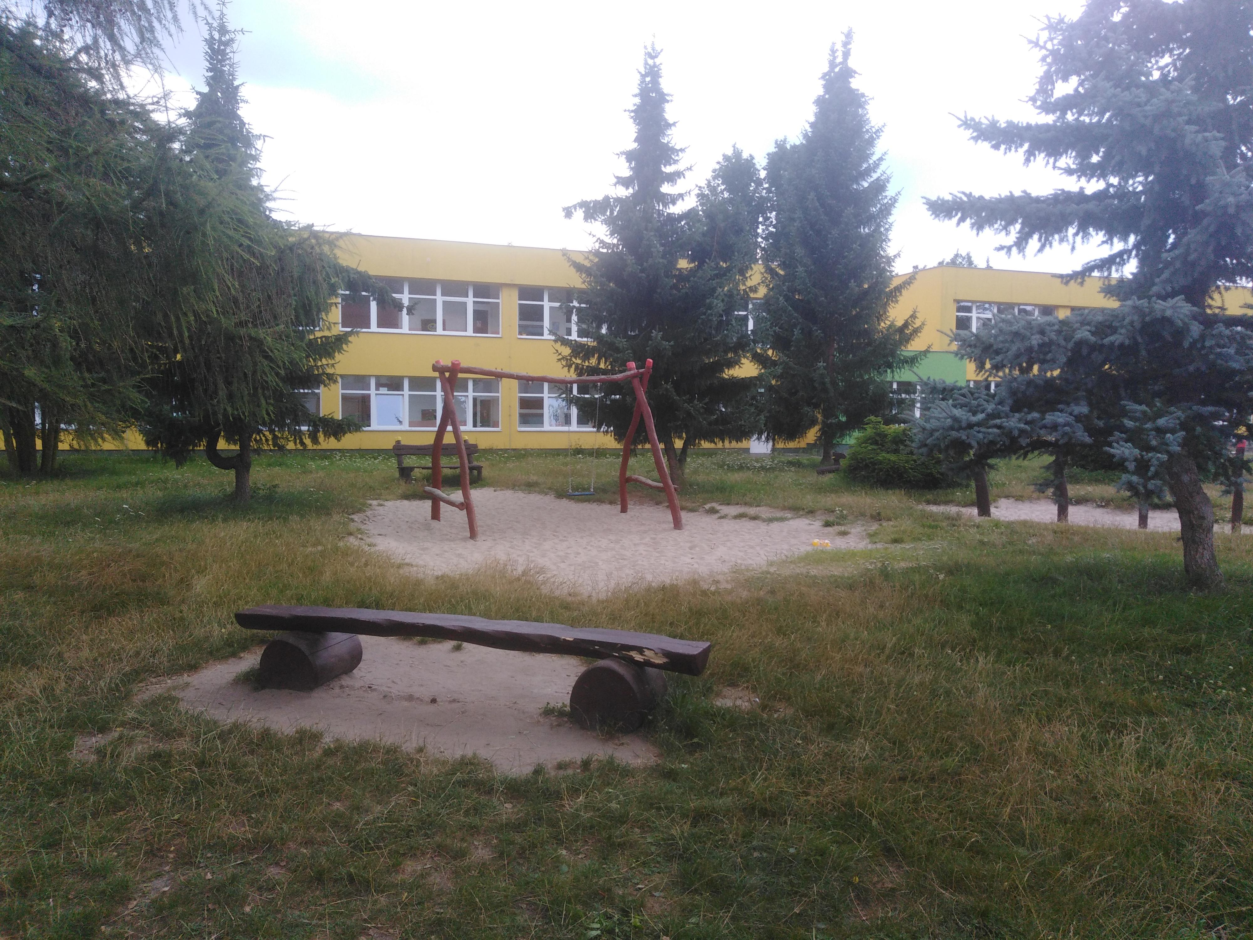 ZŠ a MŠ Stráž pod Ralskem, U Potoka foto 2