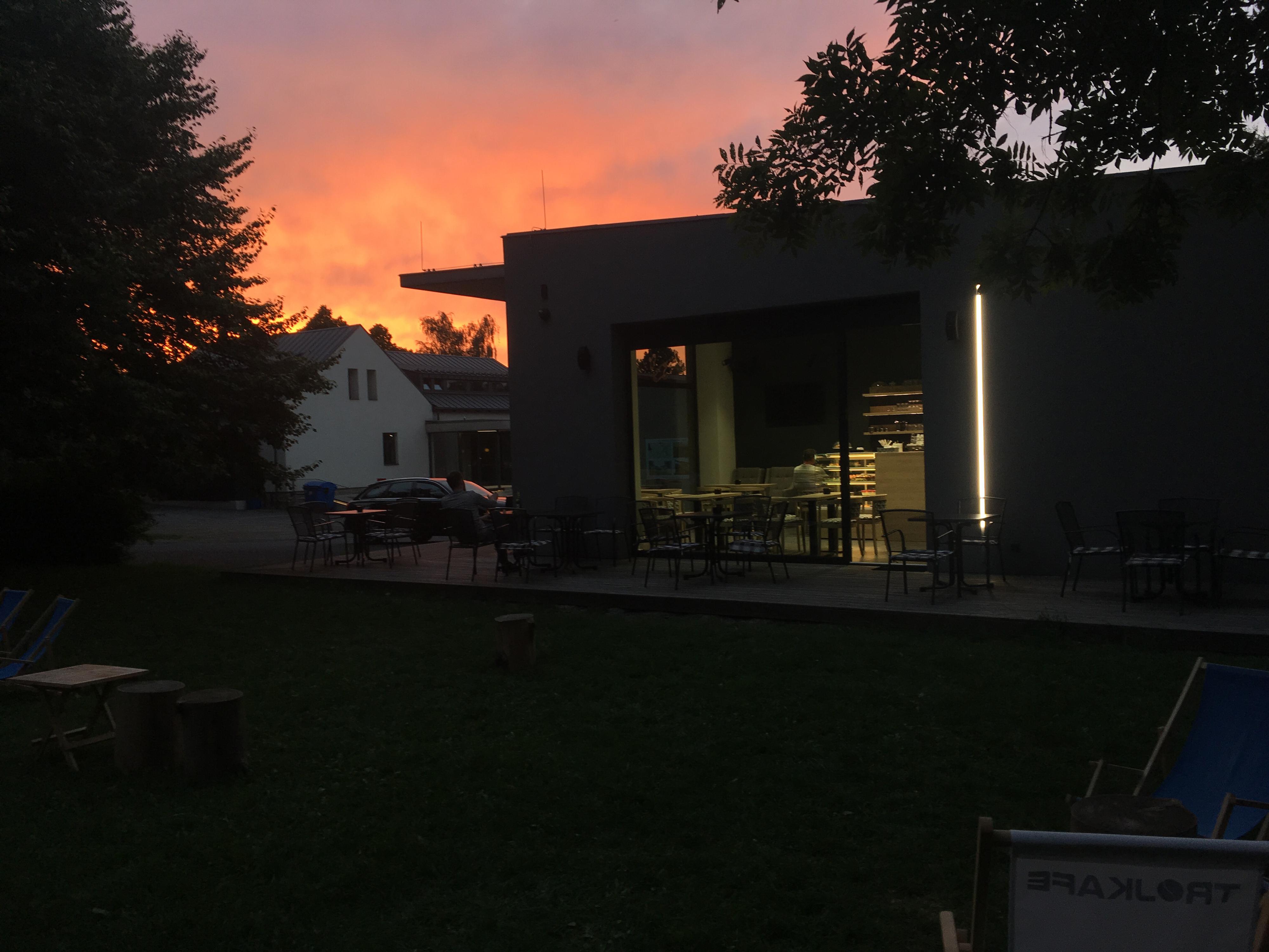 Kavárna a cukrárna Trojkafe foto 6