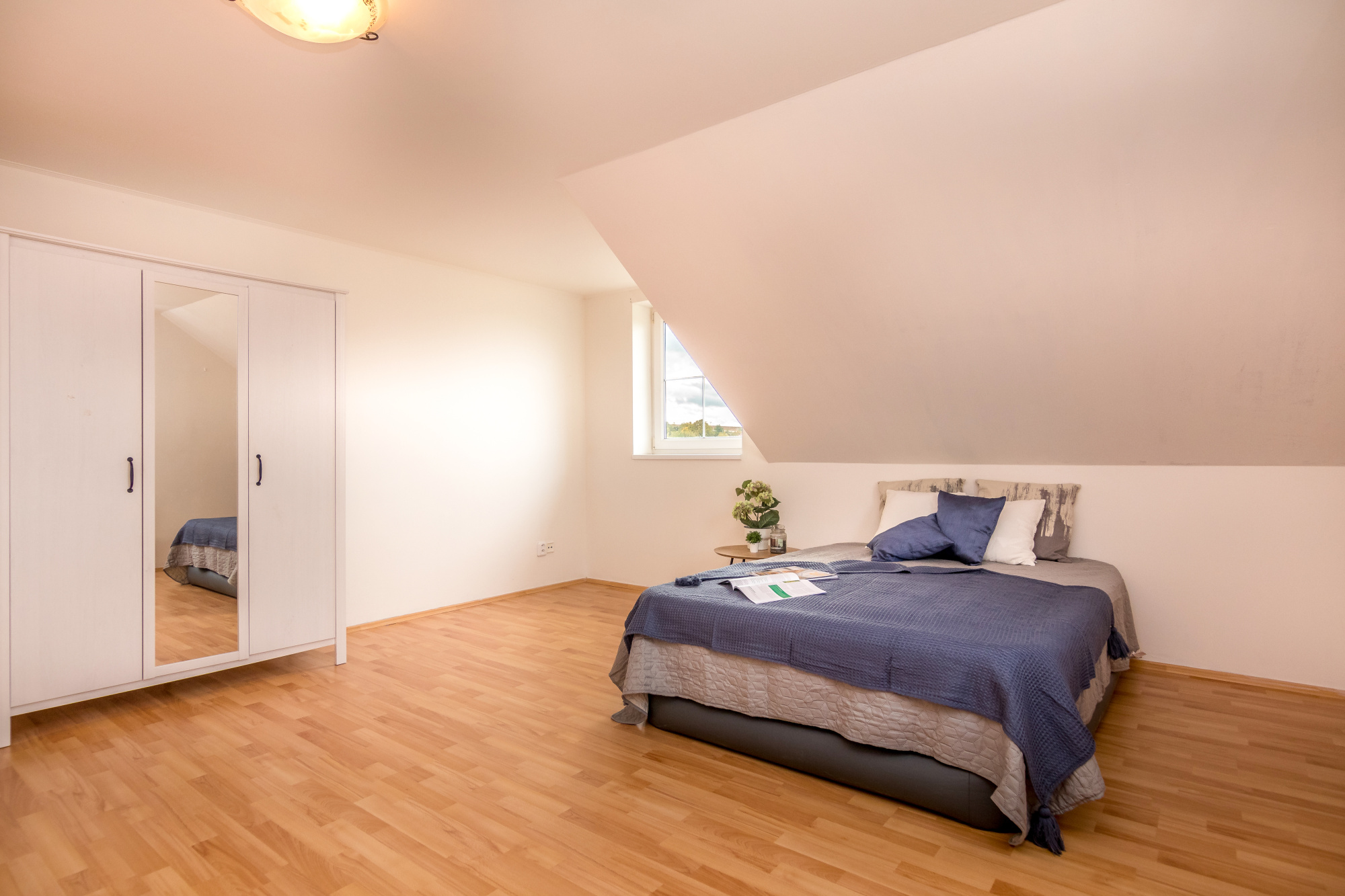 Ing. Monika Maděrová realitní makléřka foto 2