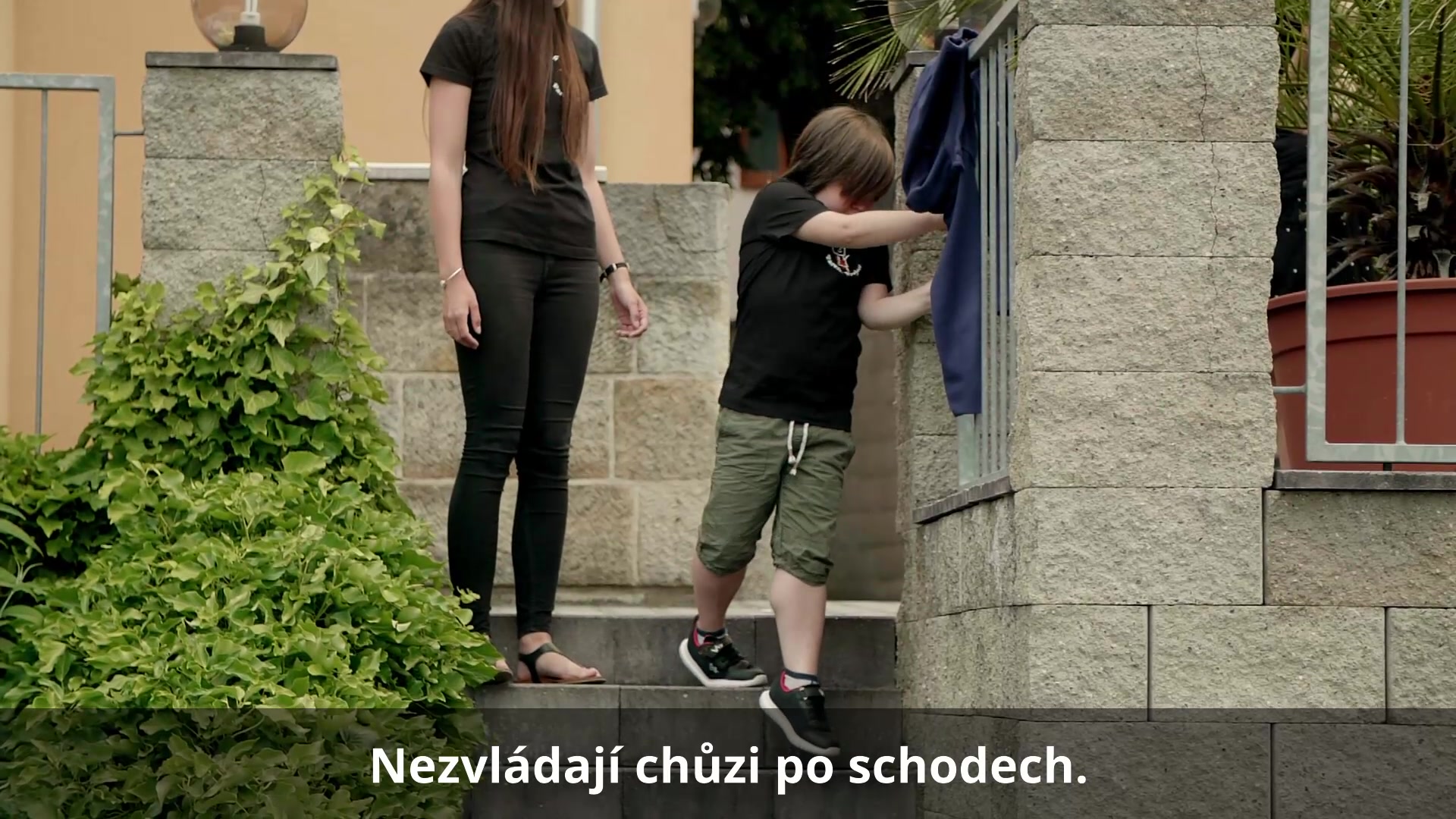 PARENT PROJECT, z. s. foto 2 (náhled videa)