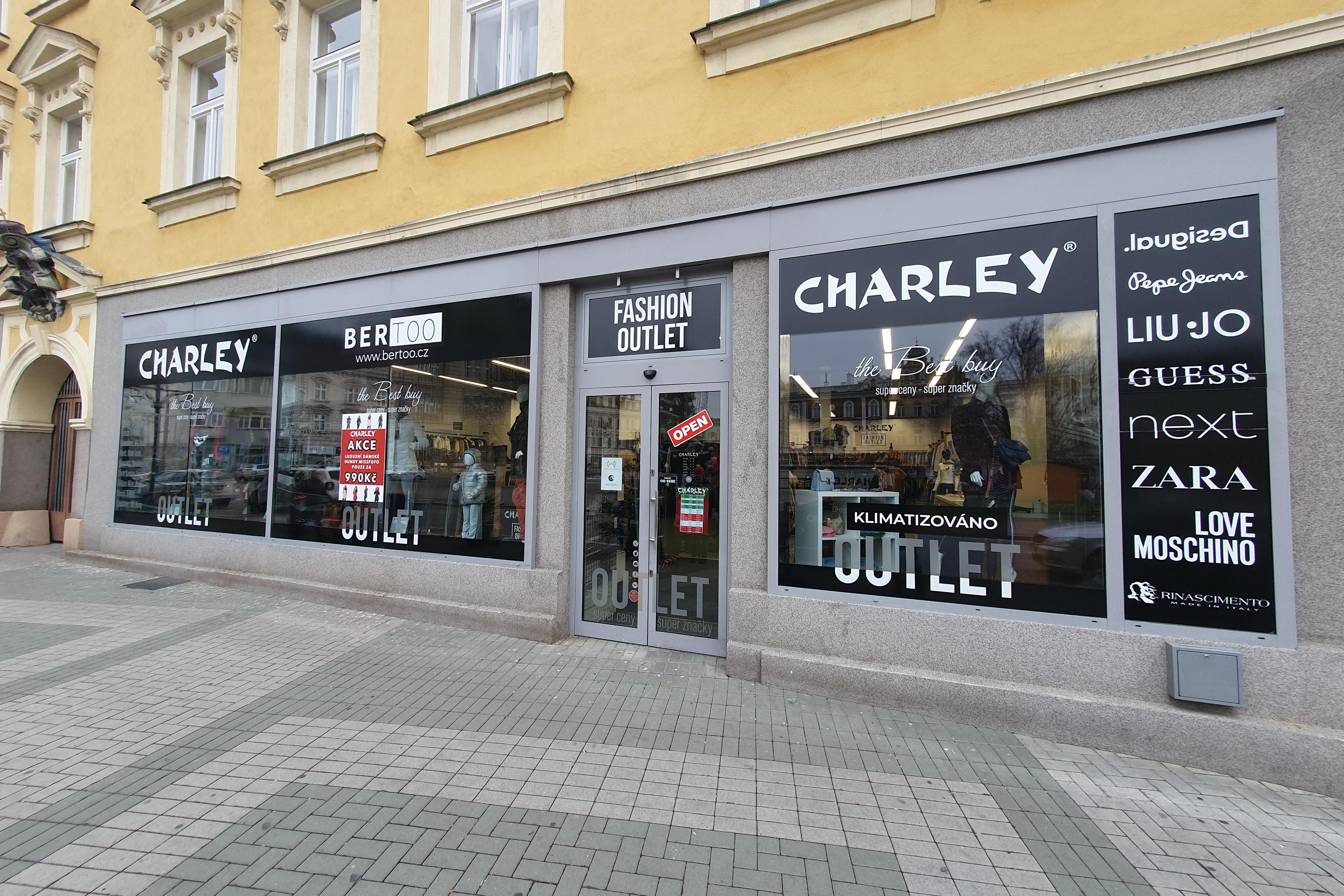 CHARLEY –  outlet