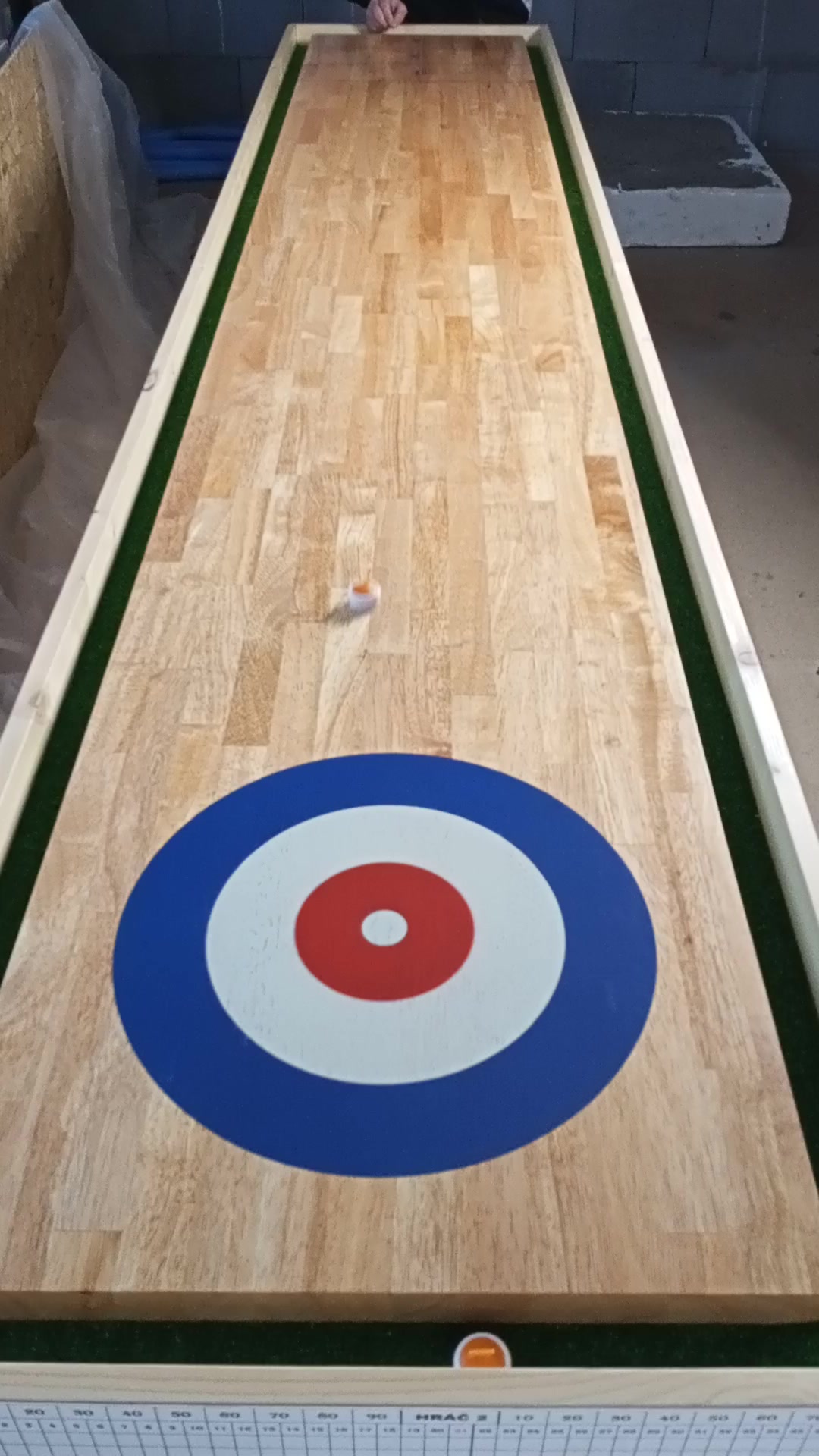 Stoly a desky na Curling a Shuffleboard foto 2 (náhled videa)