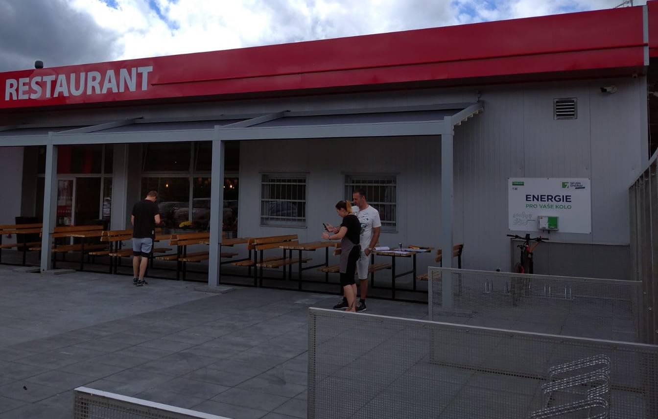 Nabíjecí stanice FreeOne shop foto 2