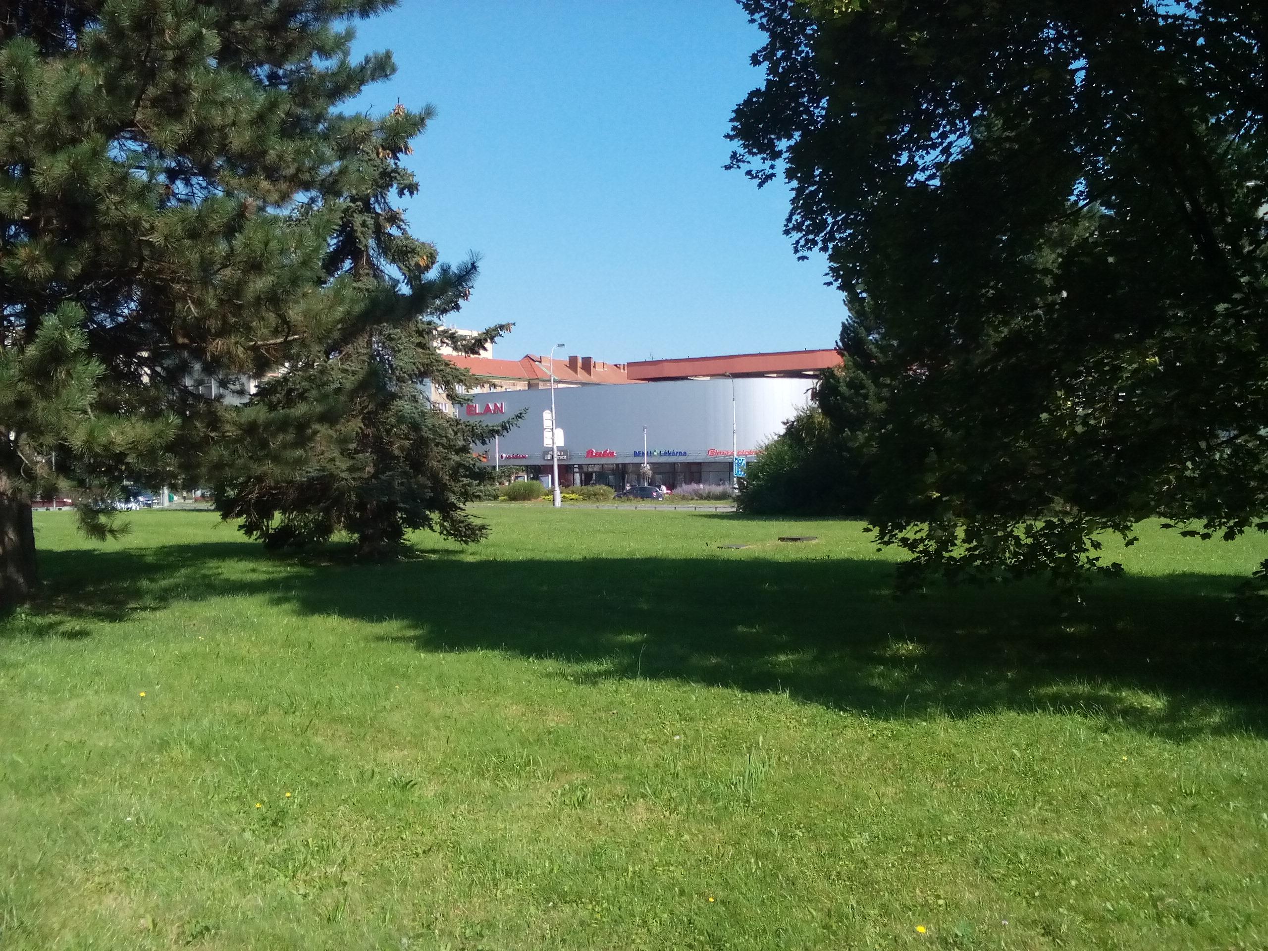 Obchodní centrum Elan foto 5