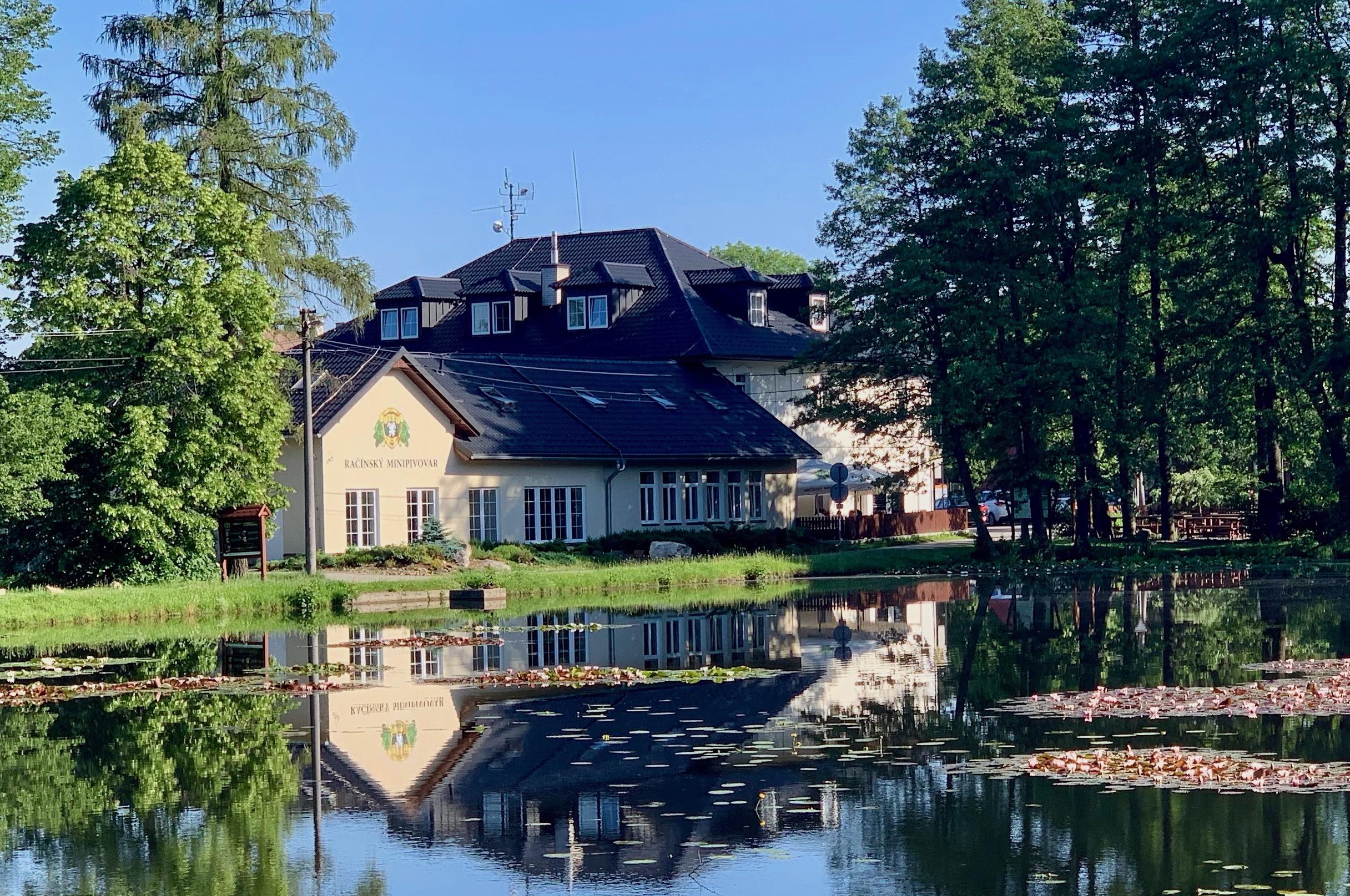 Restaurace Hotelu Leopold Račín foto 1