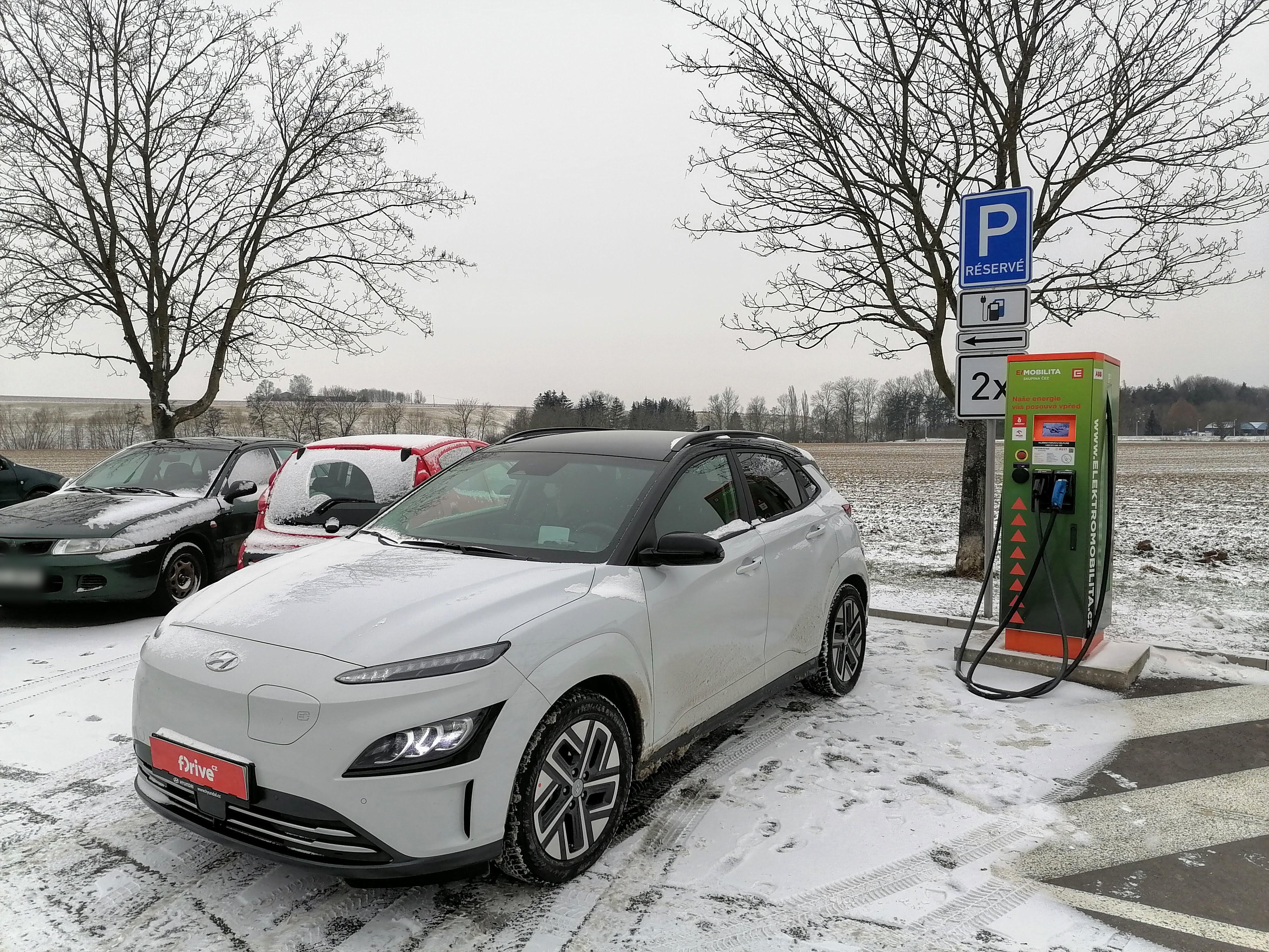 Nabíjecí stanice ČEZ foto 2