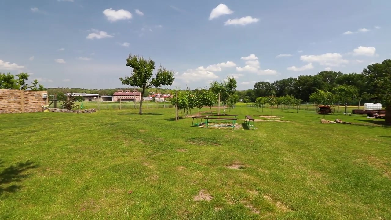 Autokemp - Stellplatz Mutěnice foto 2 (náhled videa)