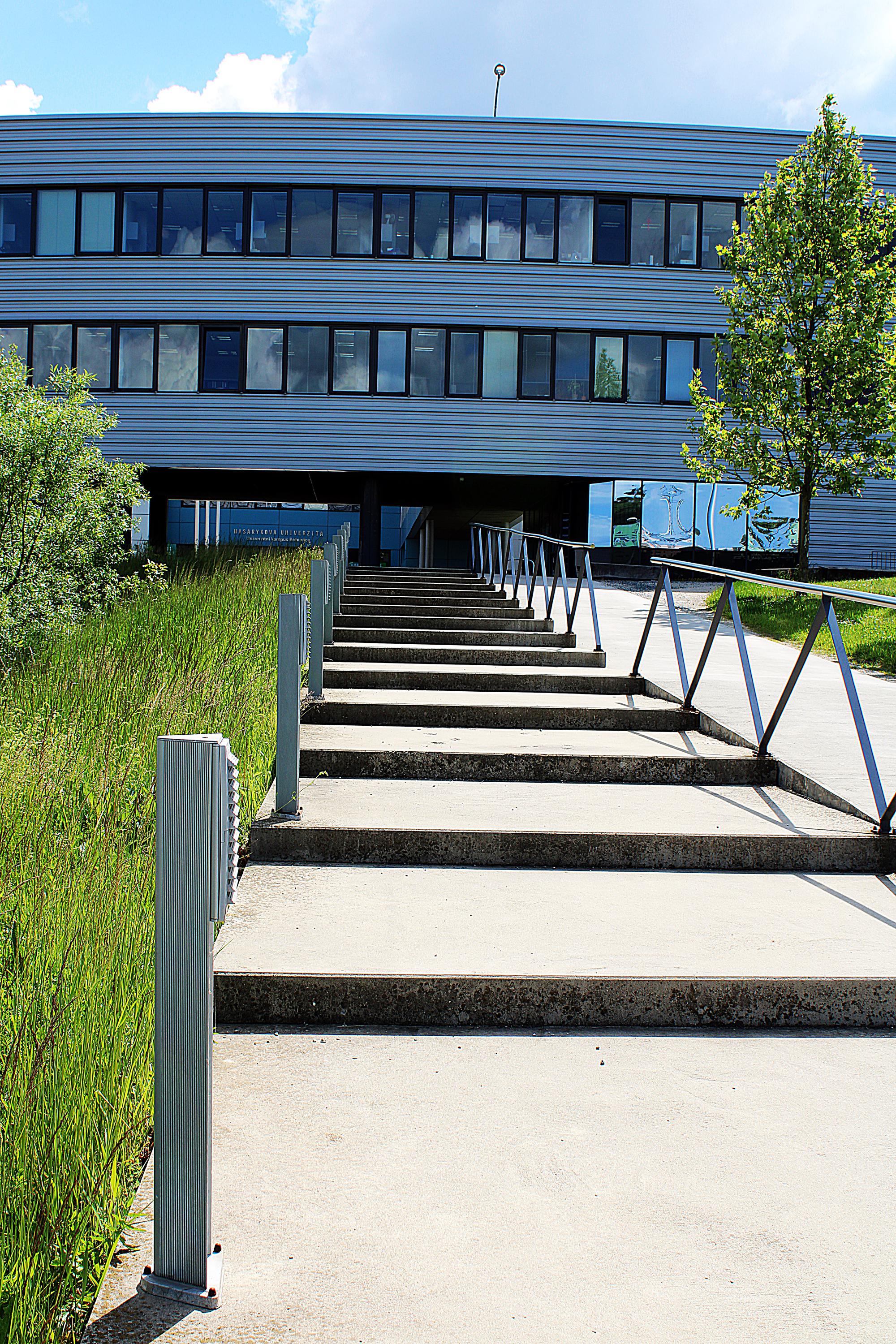 Fakulta sportovních studií Masarykovy univerzity foto 2