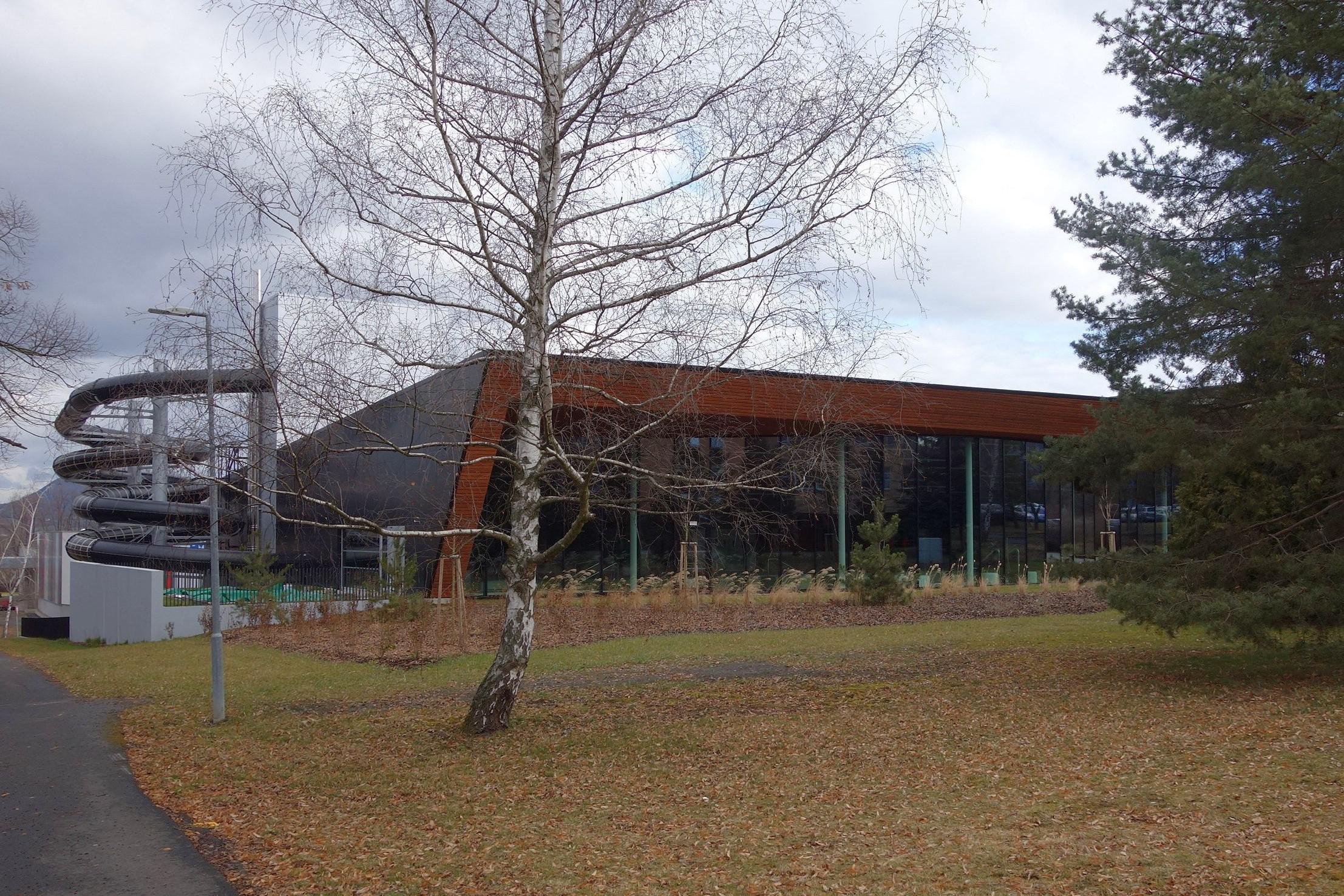 Městská plavecká hala Louny foto 2