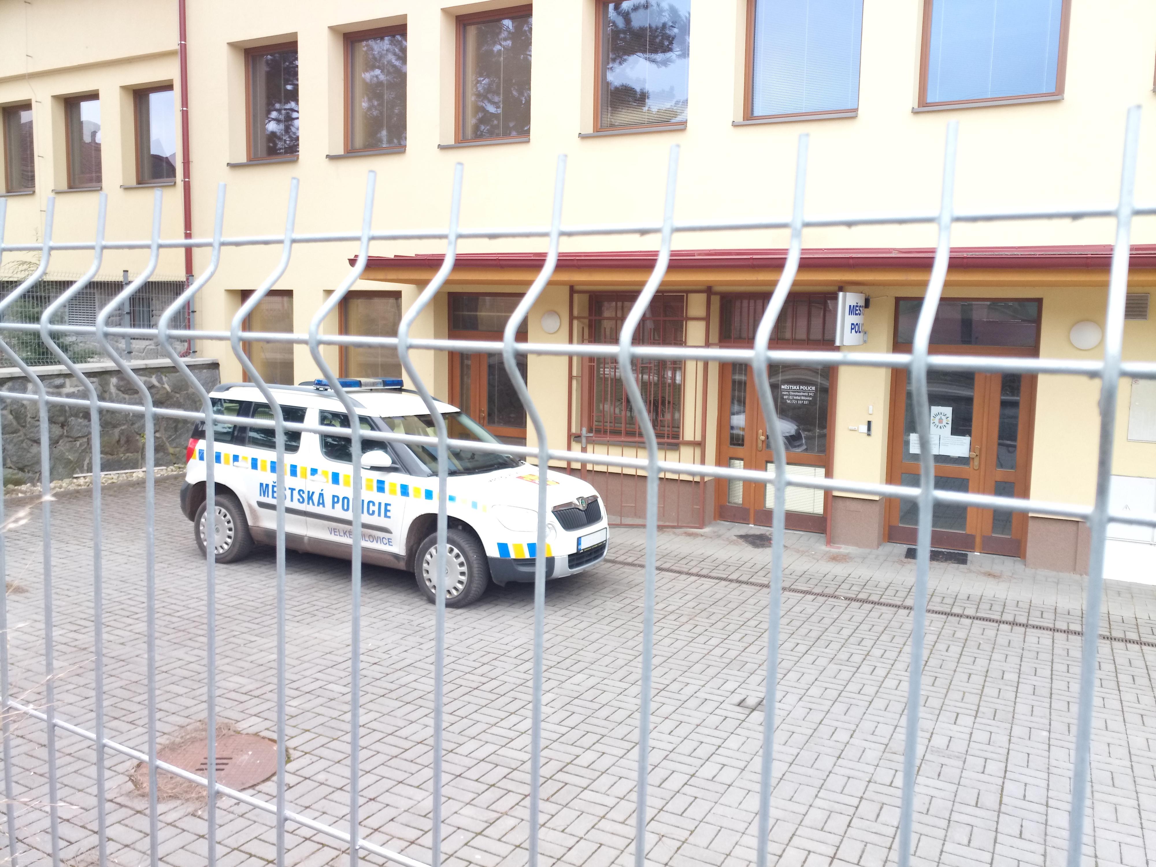 Městská policie Velké Bílovice foto 2