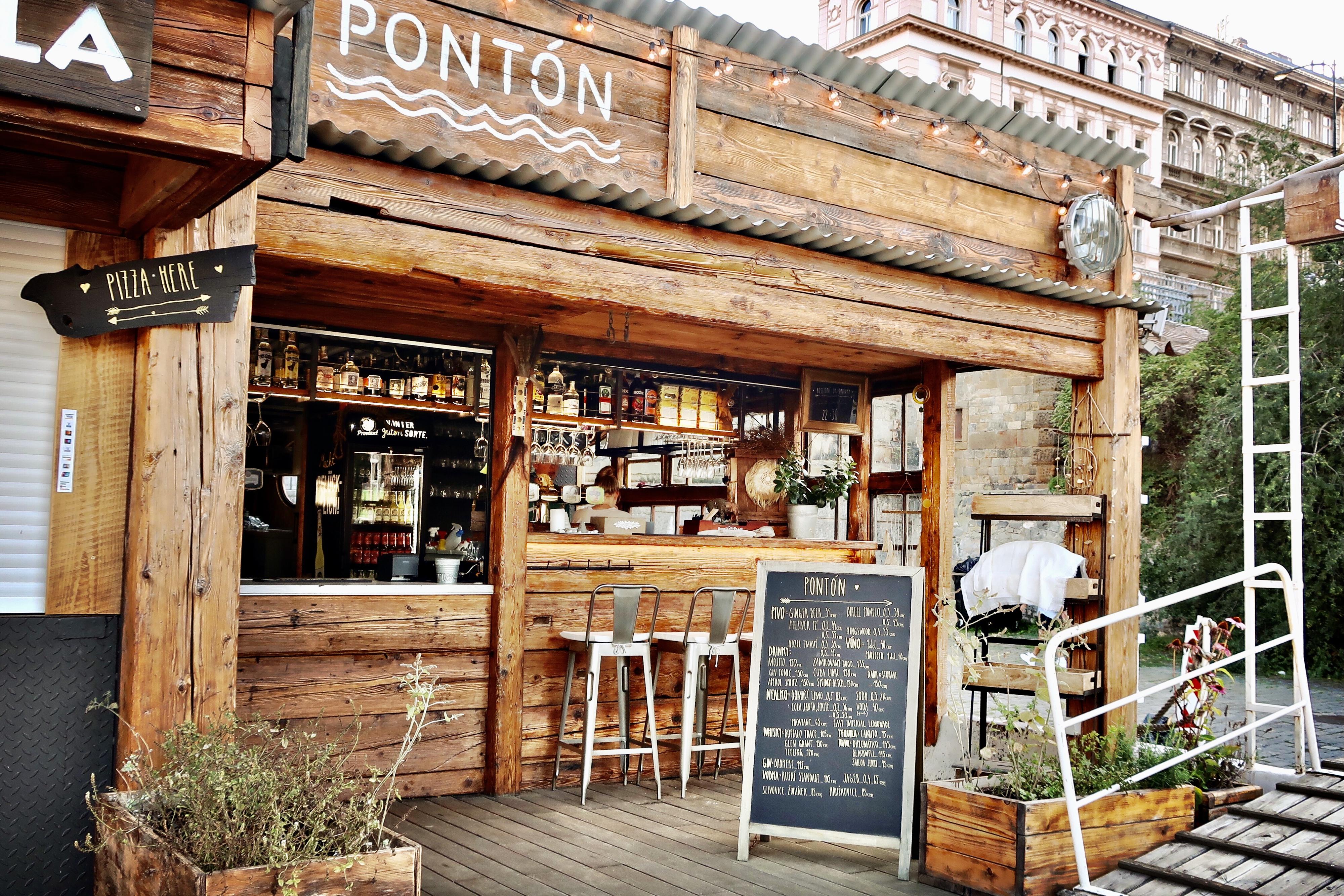 Ponton Prague foto 6