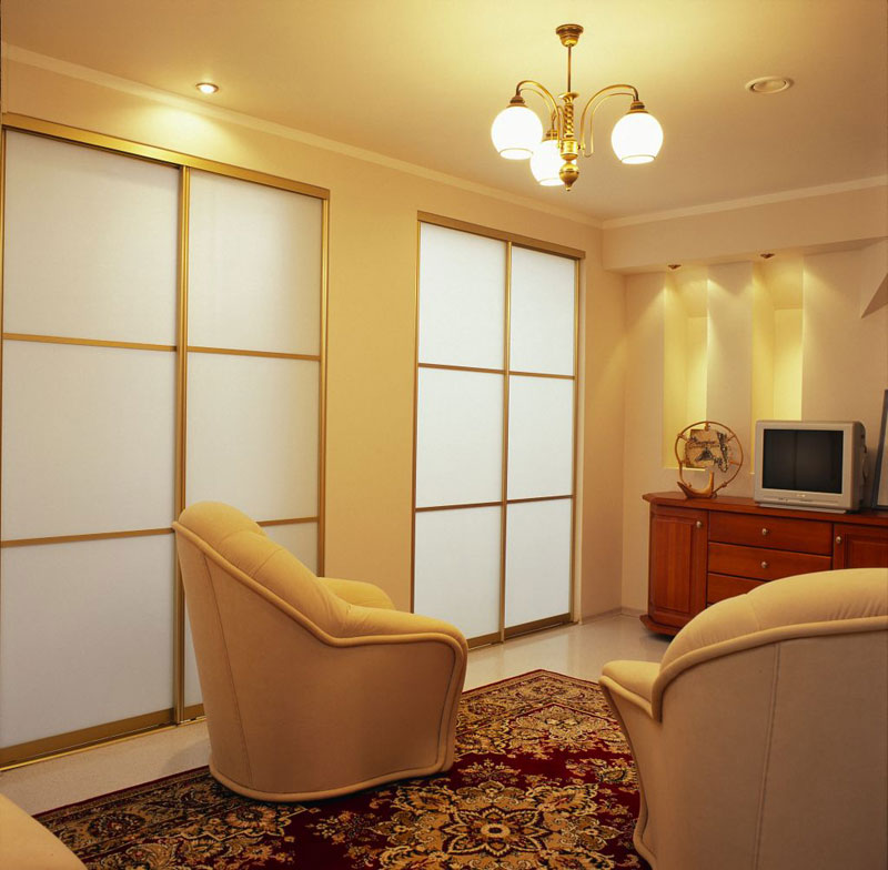 BEITEL Jiří - vestavěné skříně foto 2