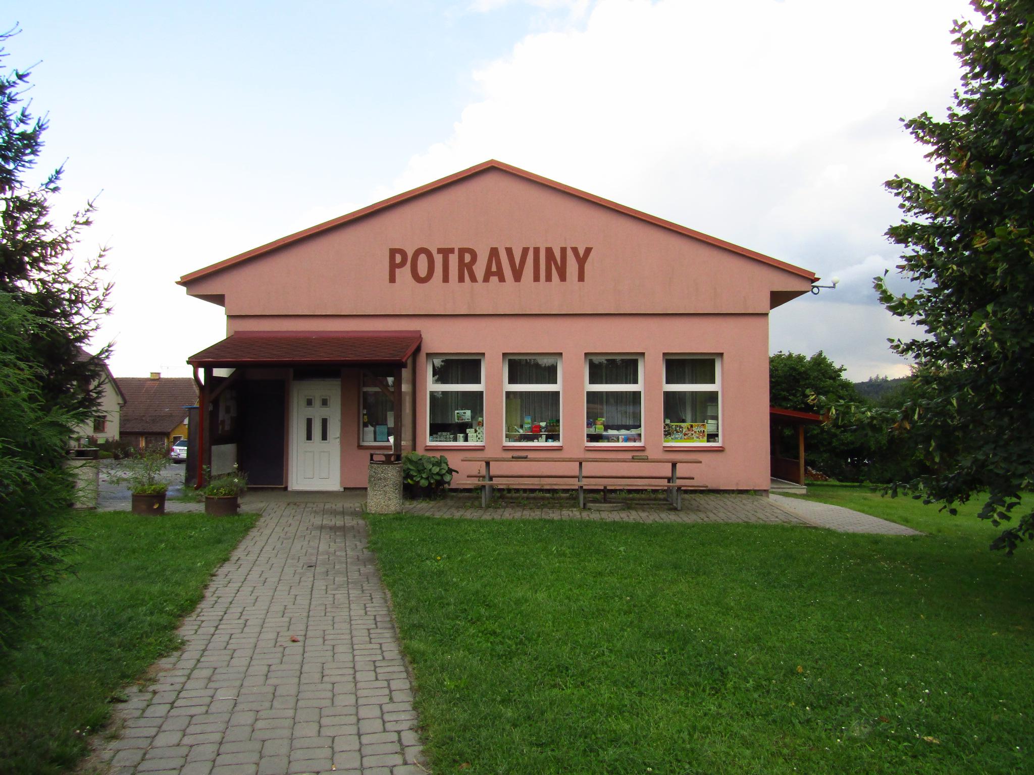 Potraviny Hlavní 239