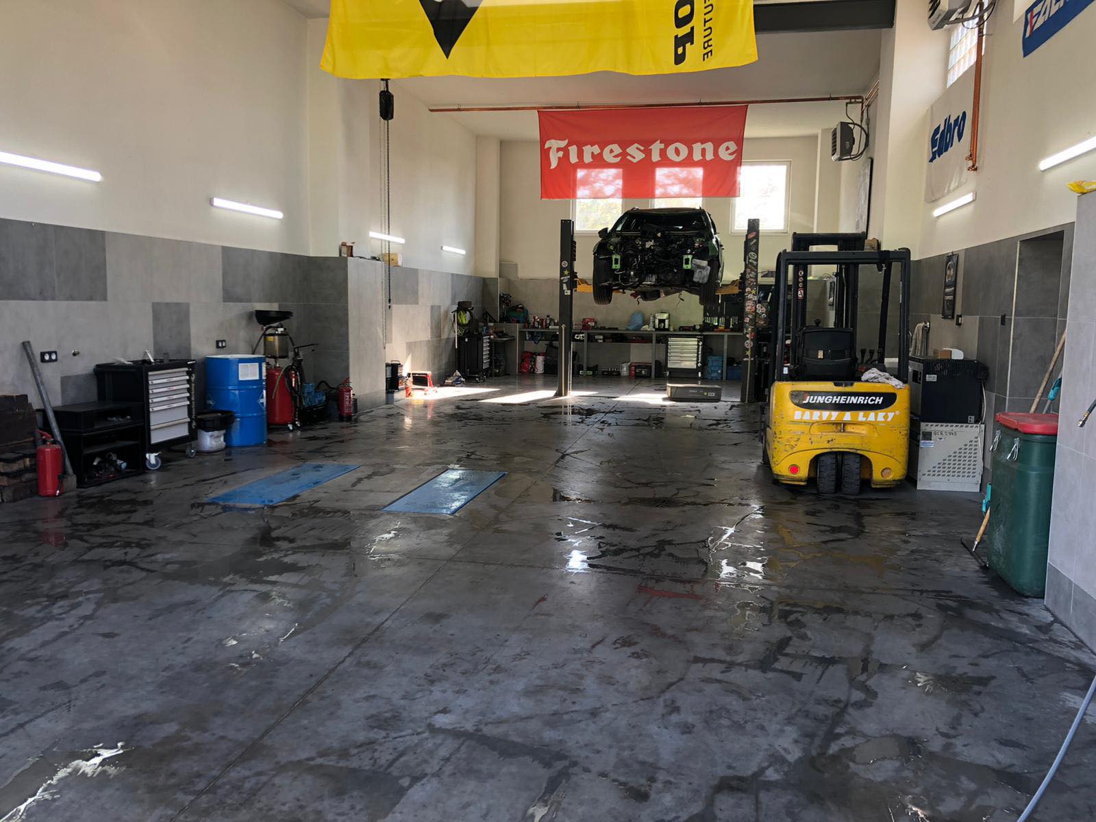 Autoservis Pneuservis Super-parts foto 3