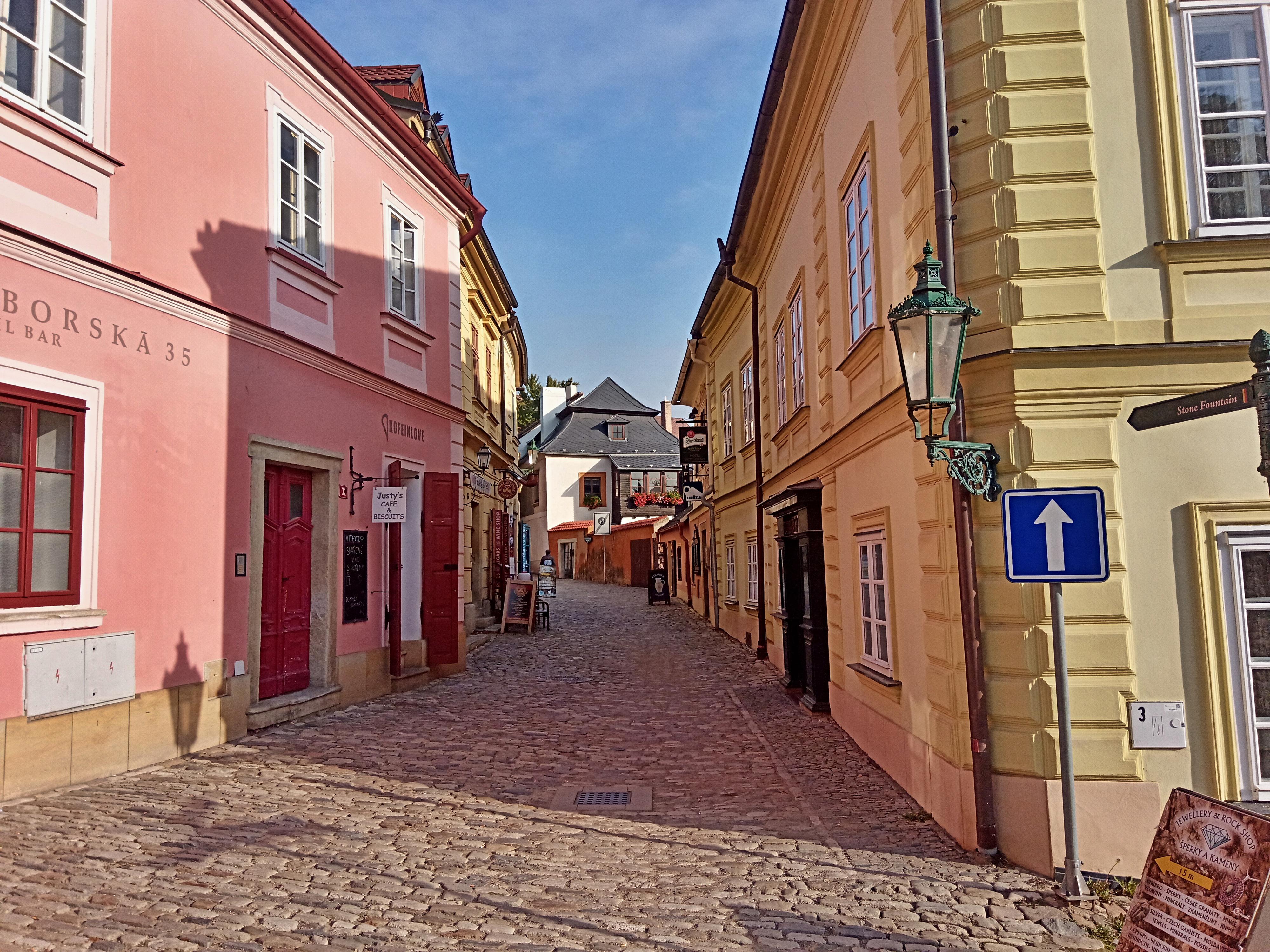 Barborská - cocktail and champagne bar foto 4