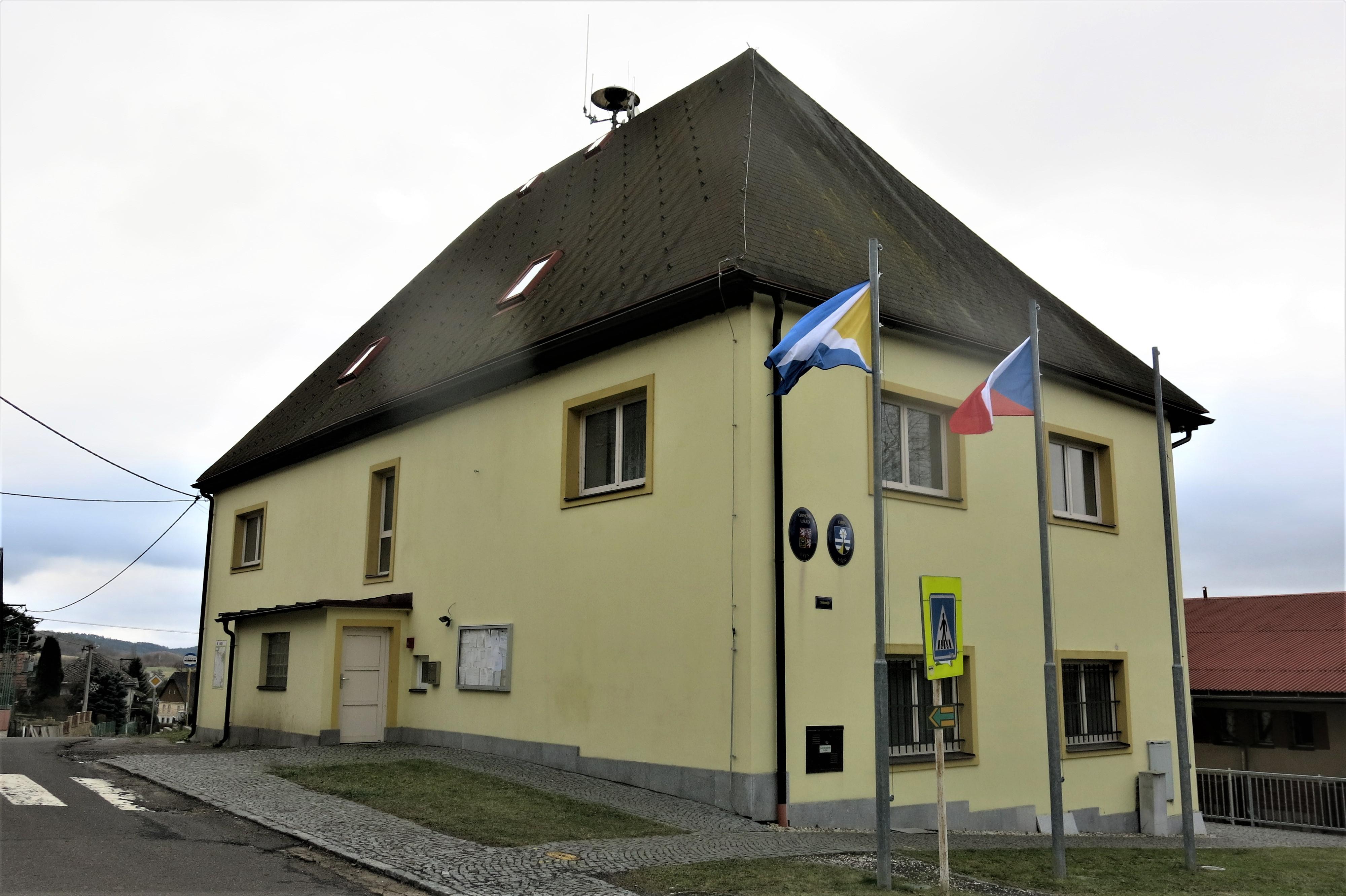 Všeň - obecní úřad foto 2