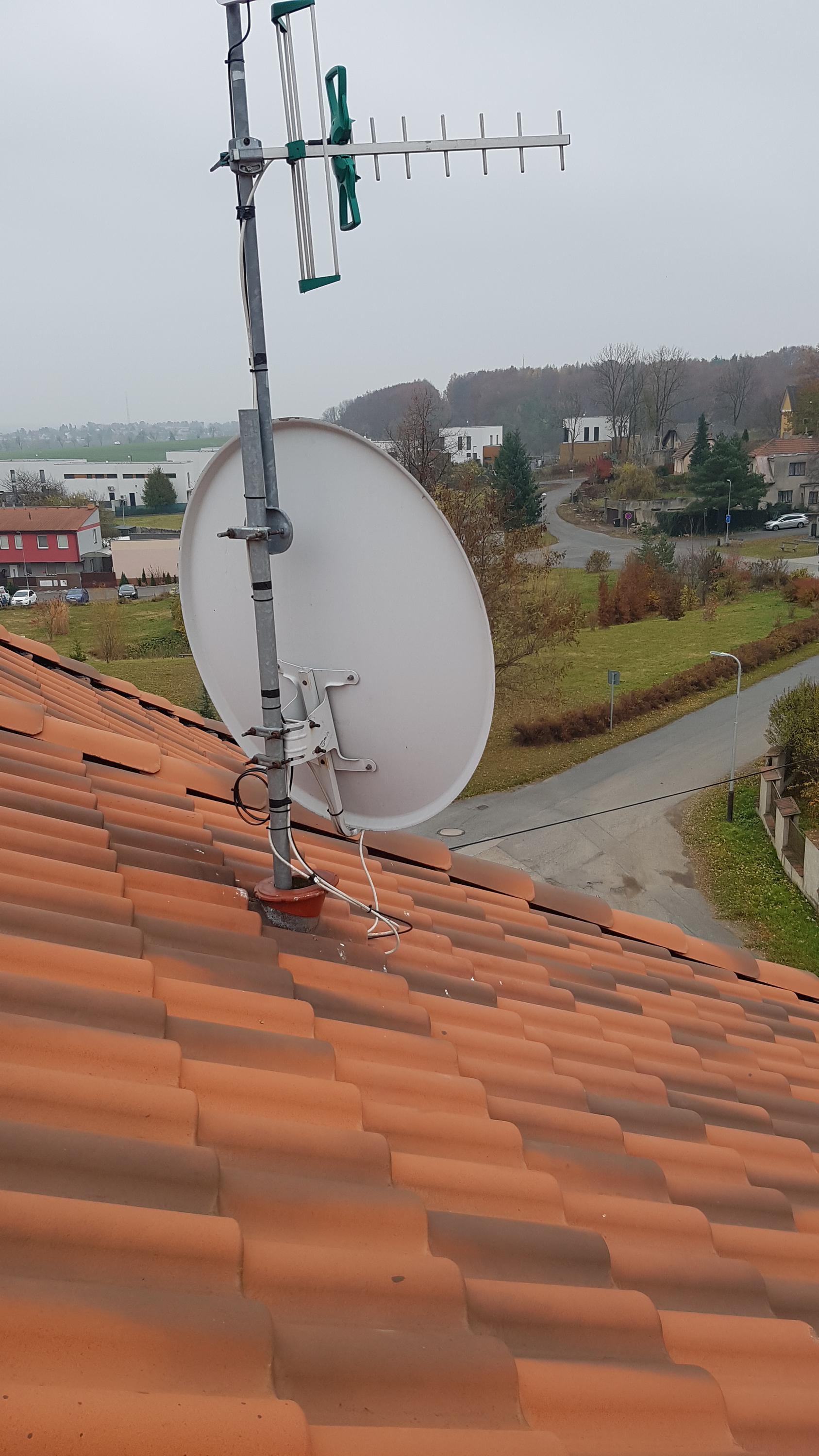 Montáže a opravy satelitů - Anton Pjatelin foto 2