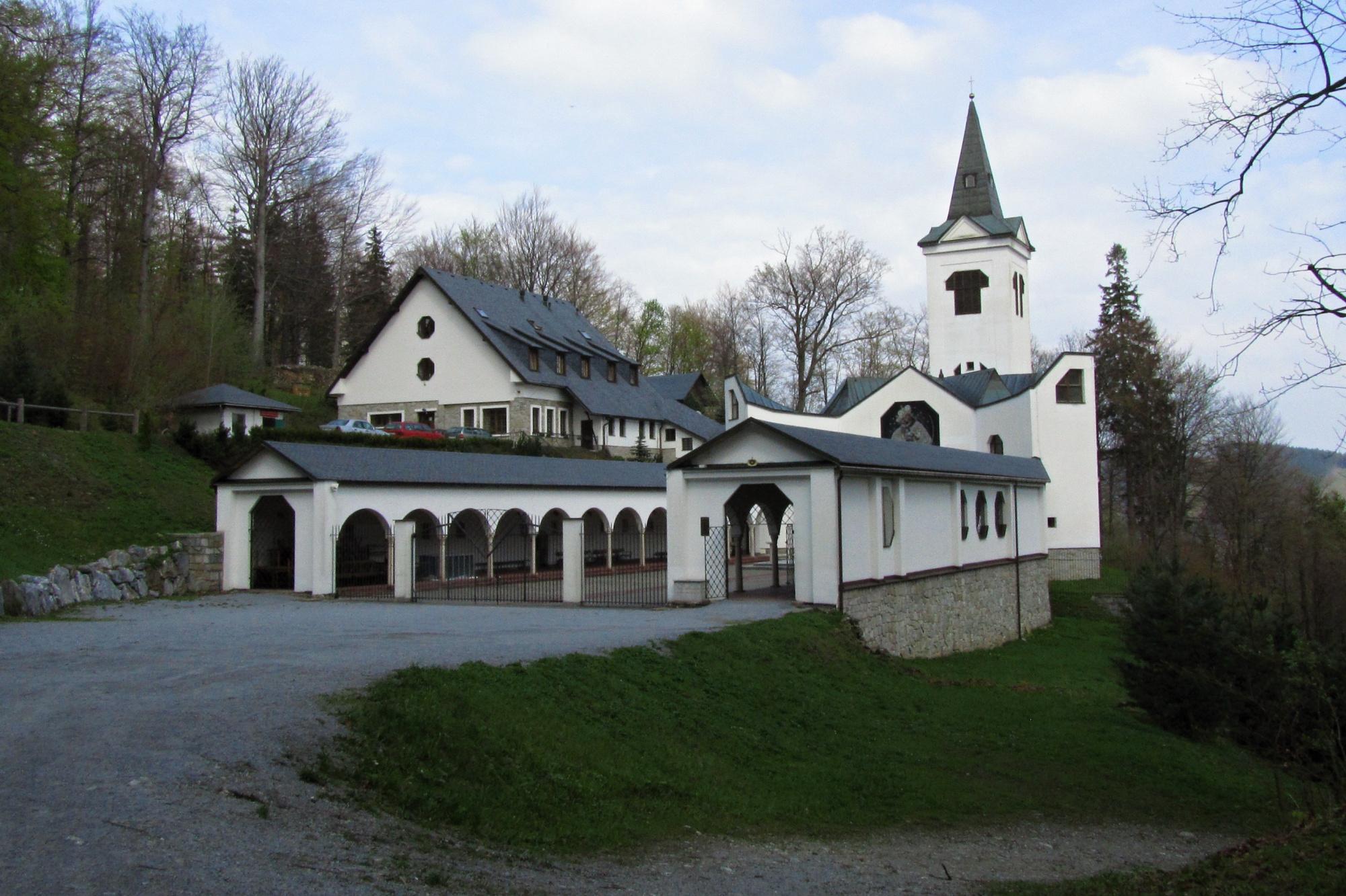 Duchovní správa poutního místa Panny Marie Pomocné foto 3