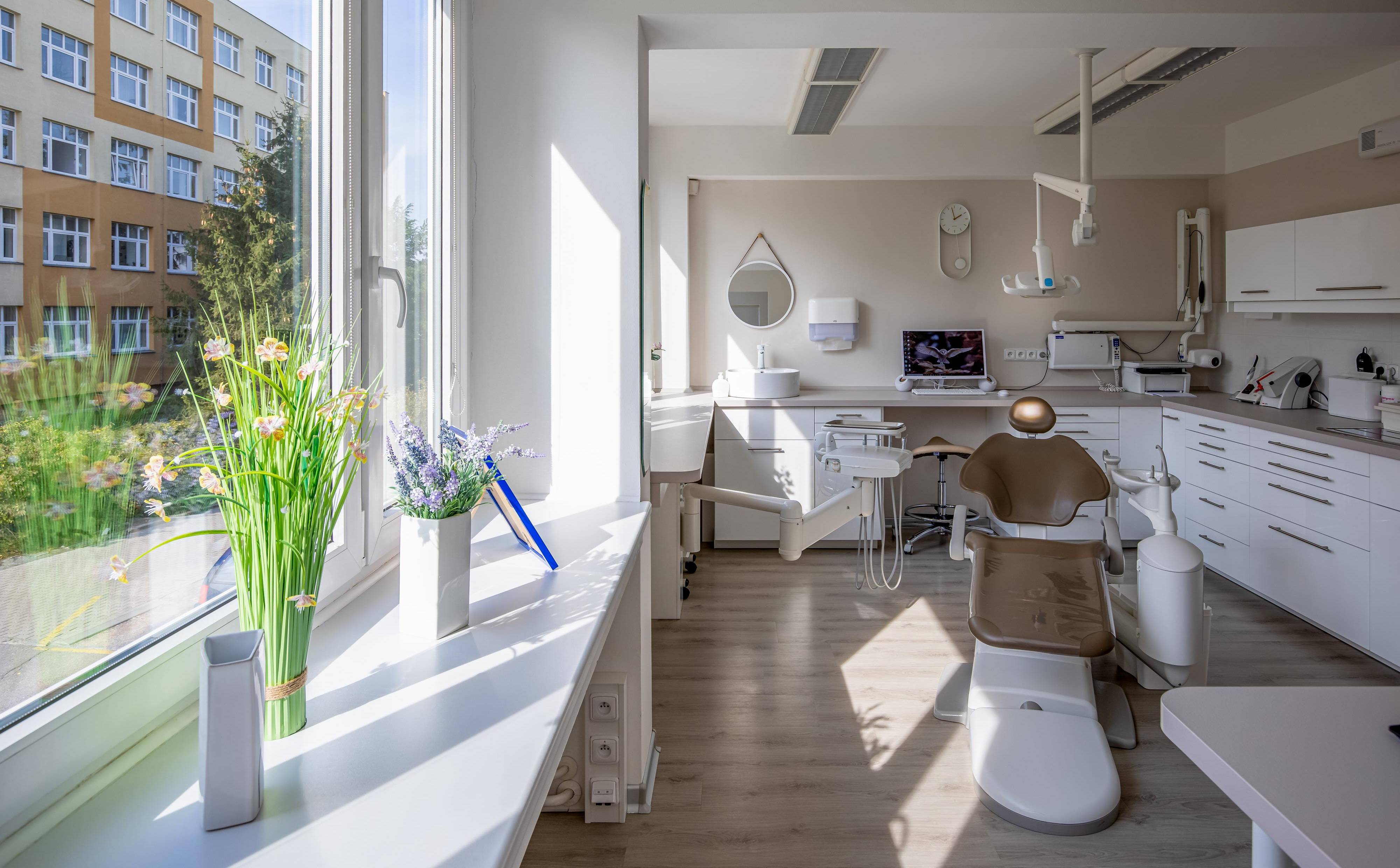 MUDr. Alexander Danel - Zotheca s.r.o.