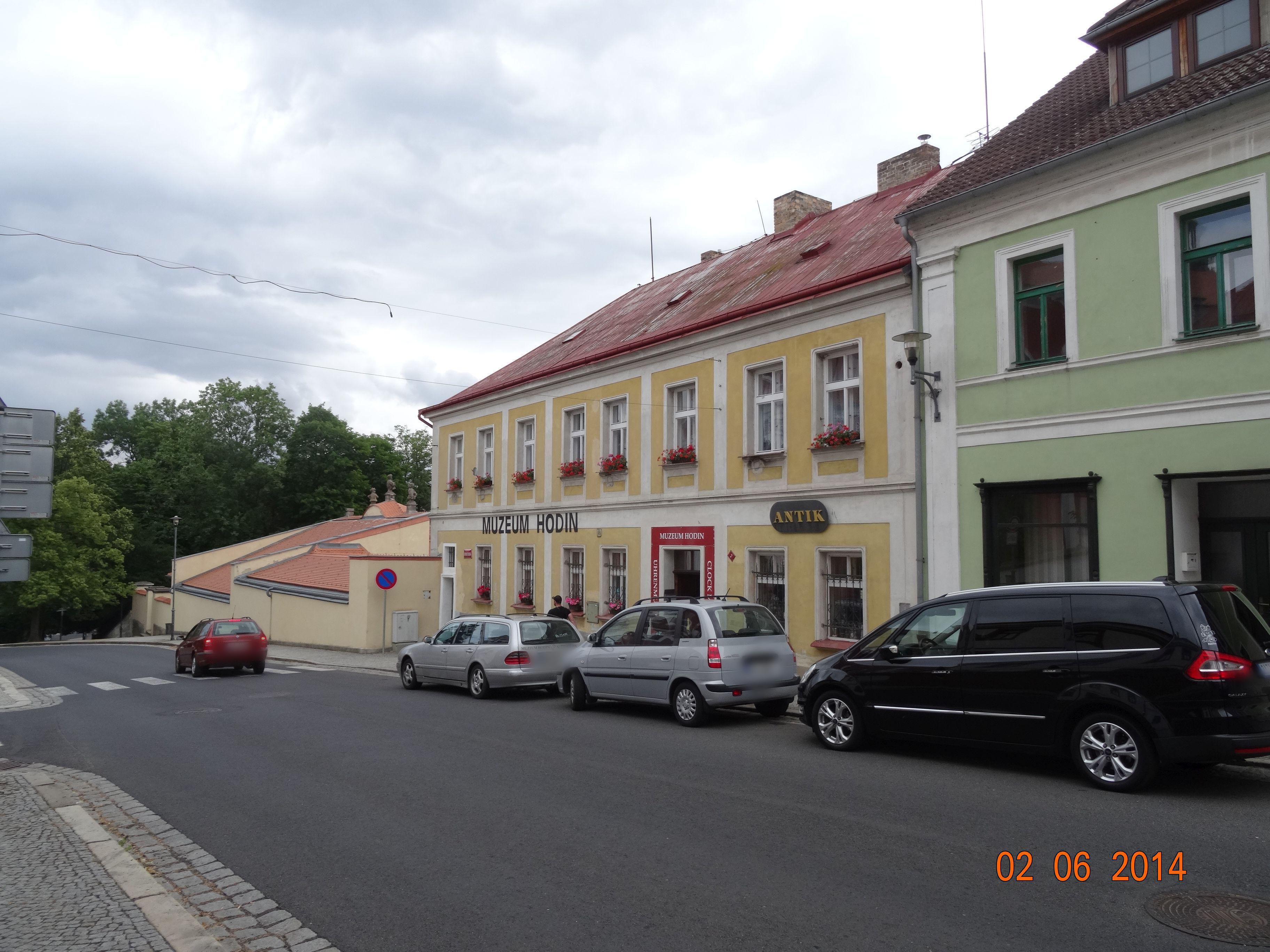 Muzeum starožitných hodin a Starožitnosti KnO foto 5
