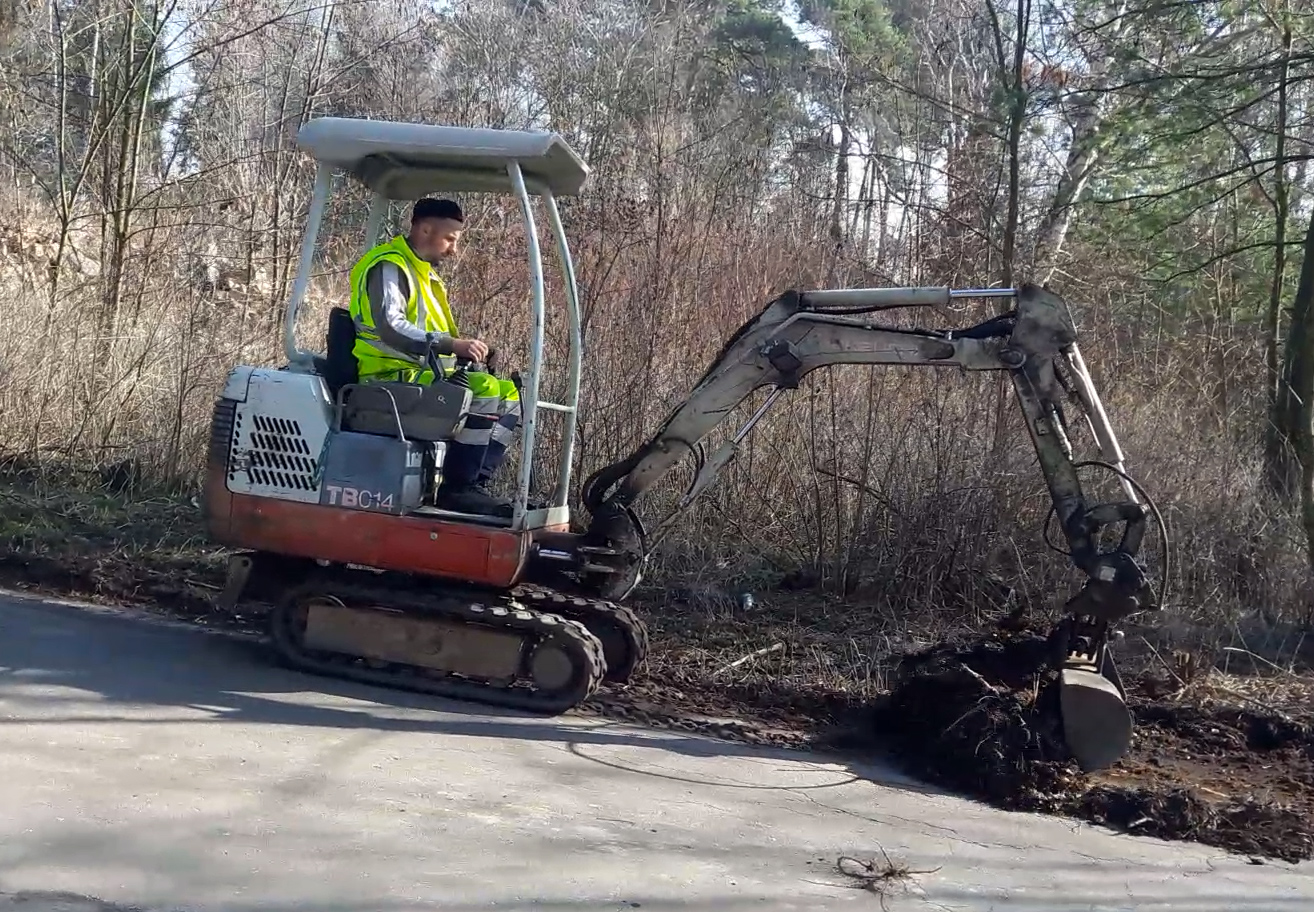 Odtahová služba, autodoprava - EUROASIST s.r.o. foto 5