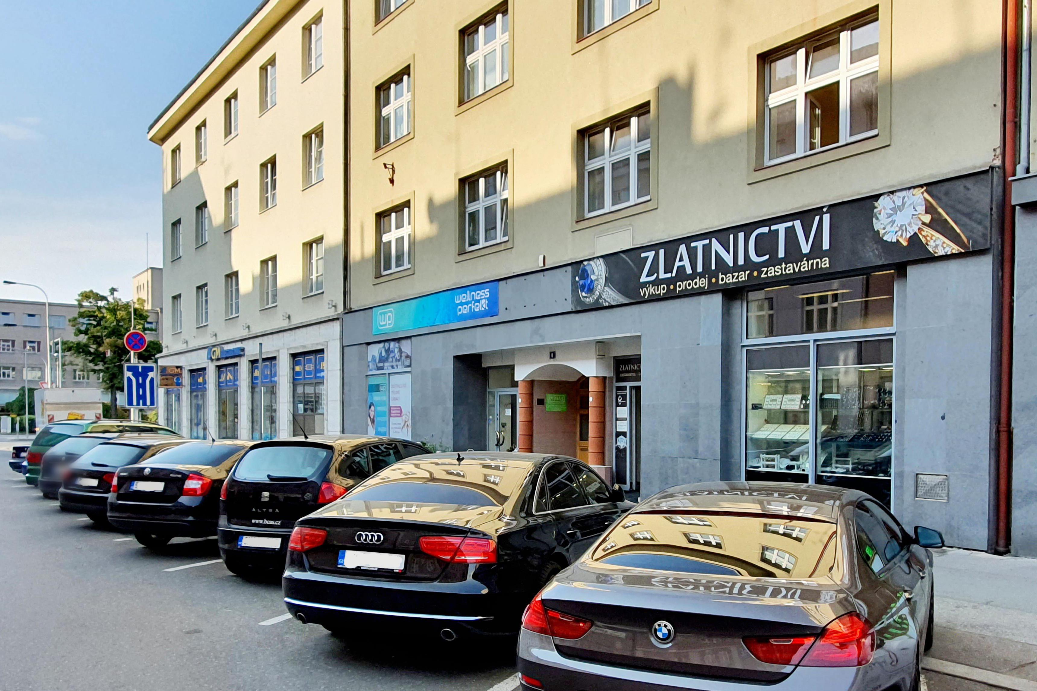 CENTRUM ZLATNÍKŮ