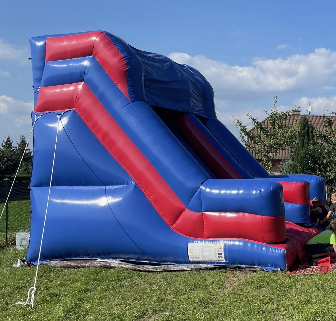 Nafukovací atrakce Daniela Pourová foto 2