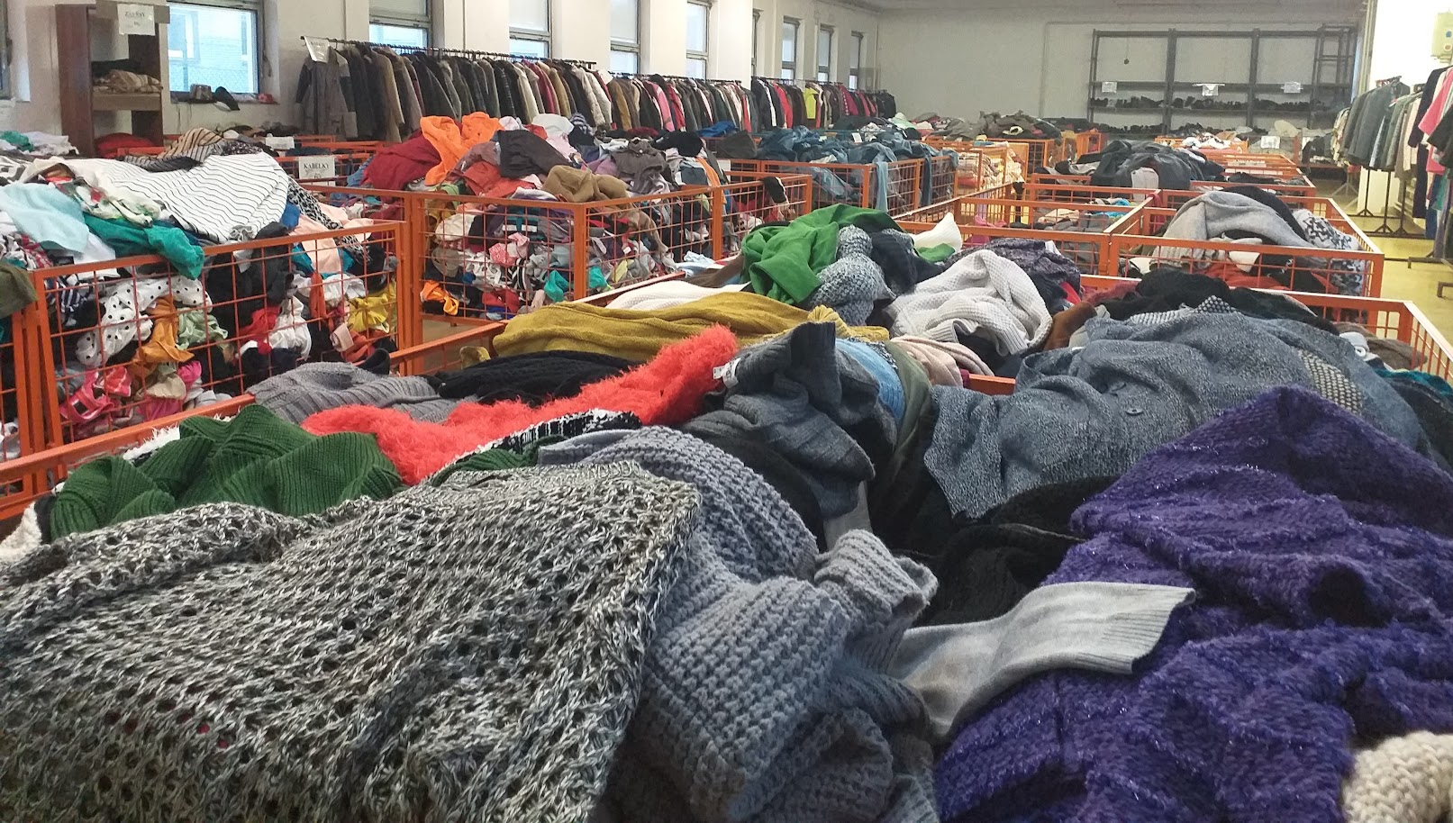 Second hand Elegant foto 2