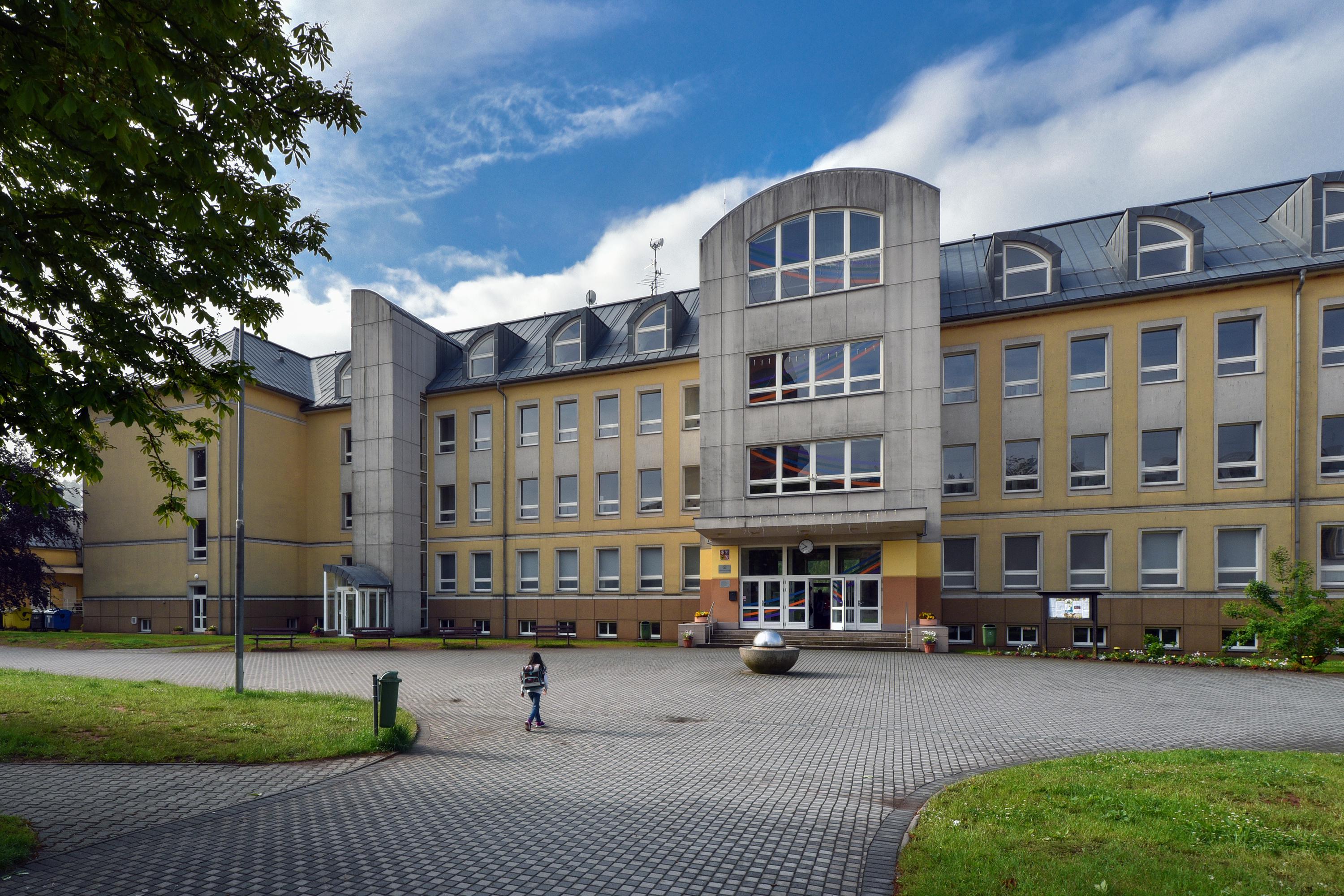 Základní škola, Trutnov, Komenského 399