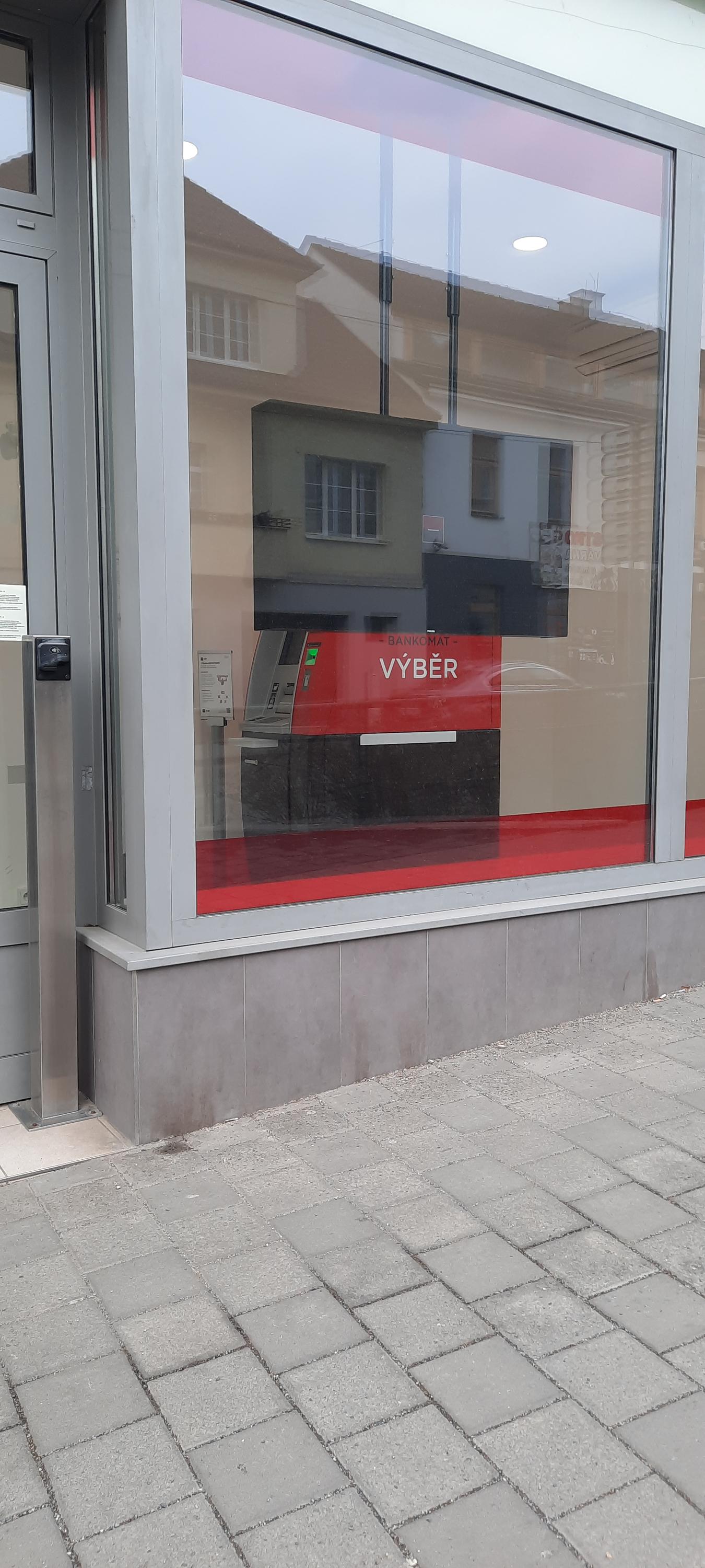 Bankomat Komerční banky foto 2