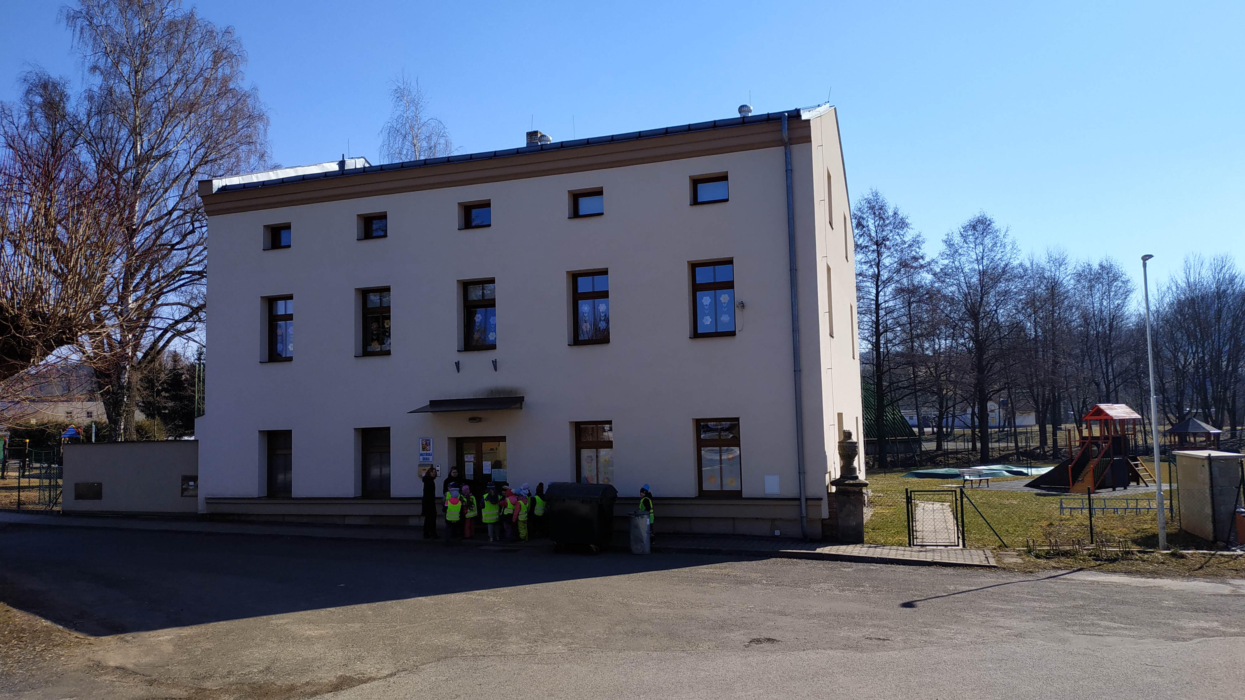 ZŠ a MŠ Pilníkov, Trutnovská foto 2