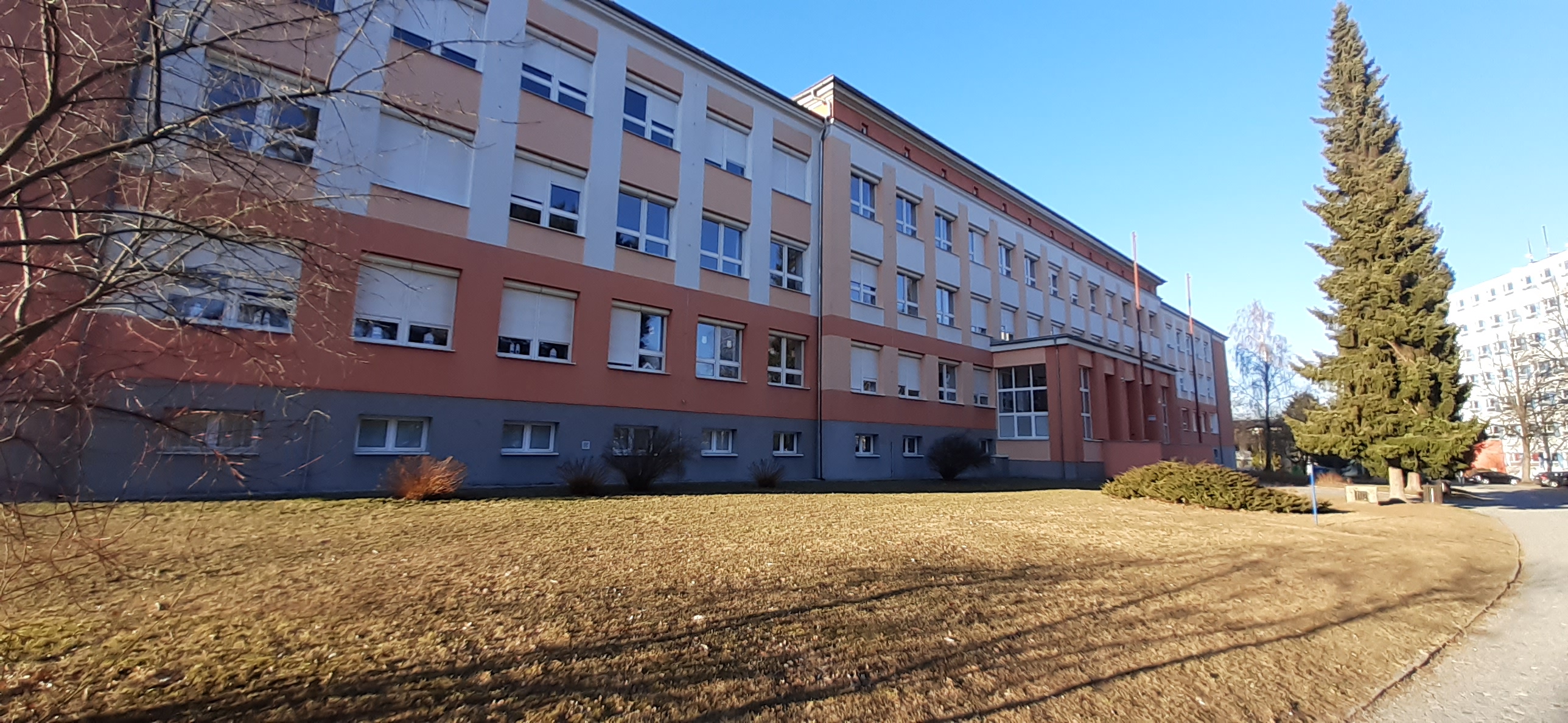 ZŠ Žďár nad Sázavou, Komenského foto 2